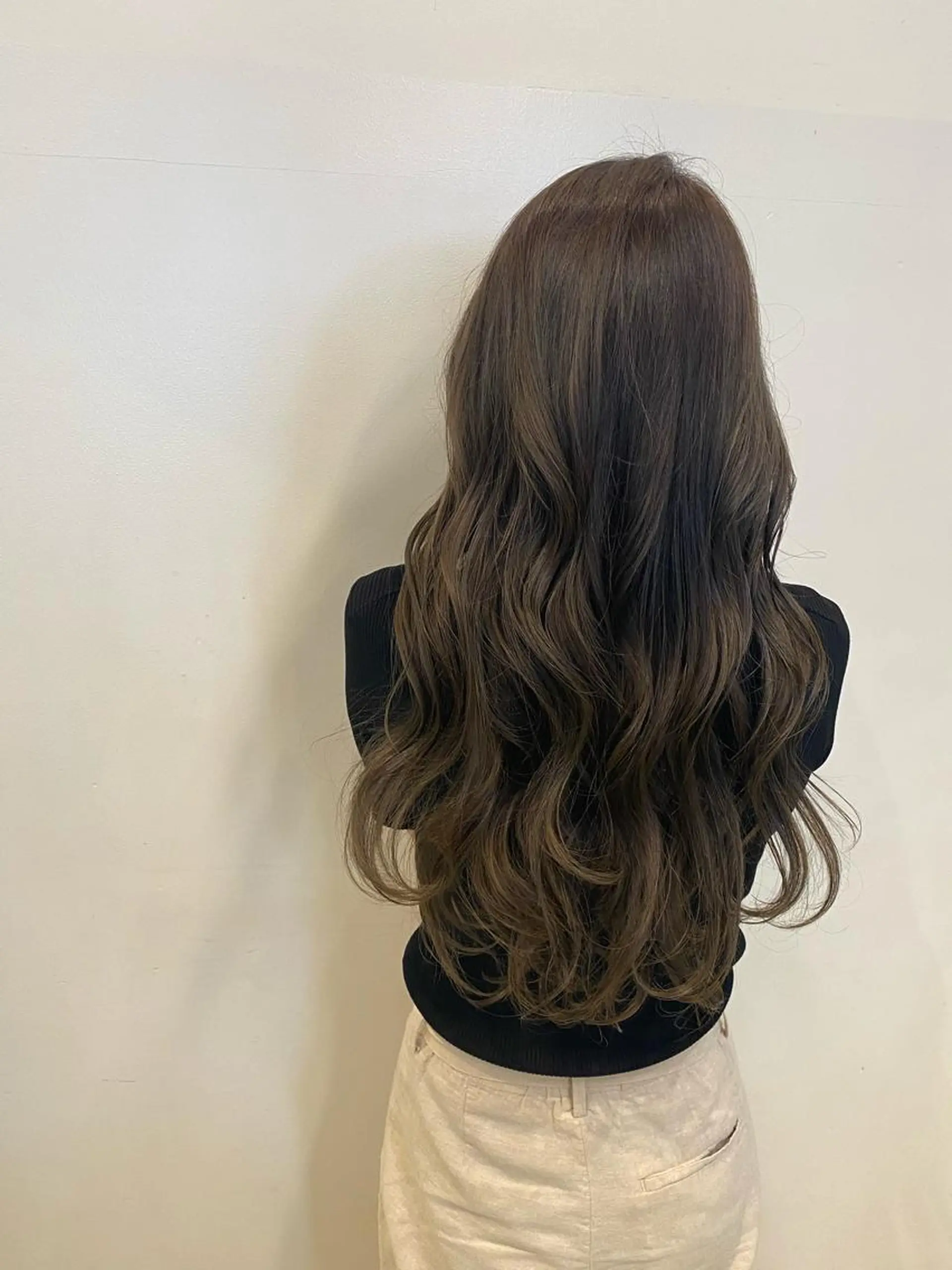 ロング 山川 玲奈のヘアスタイル