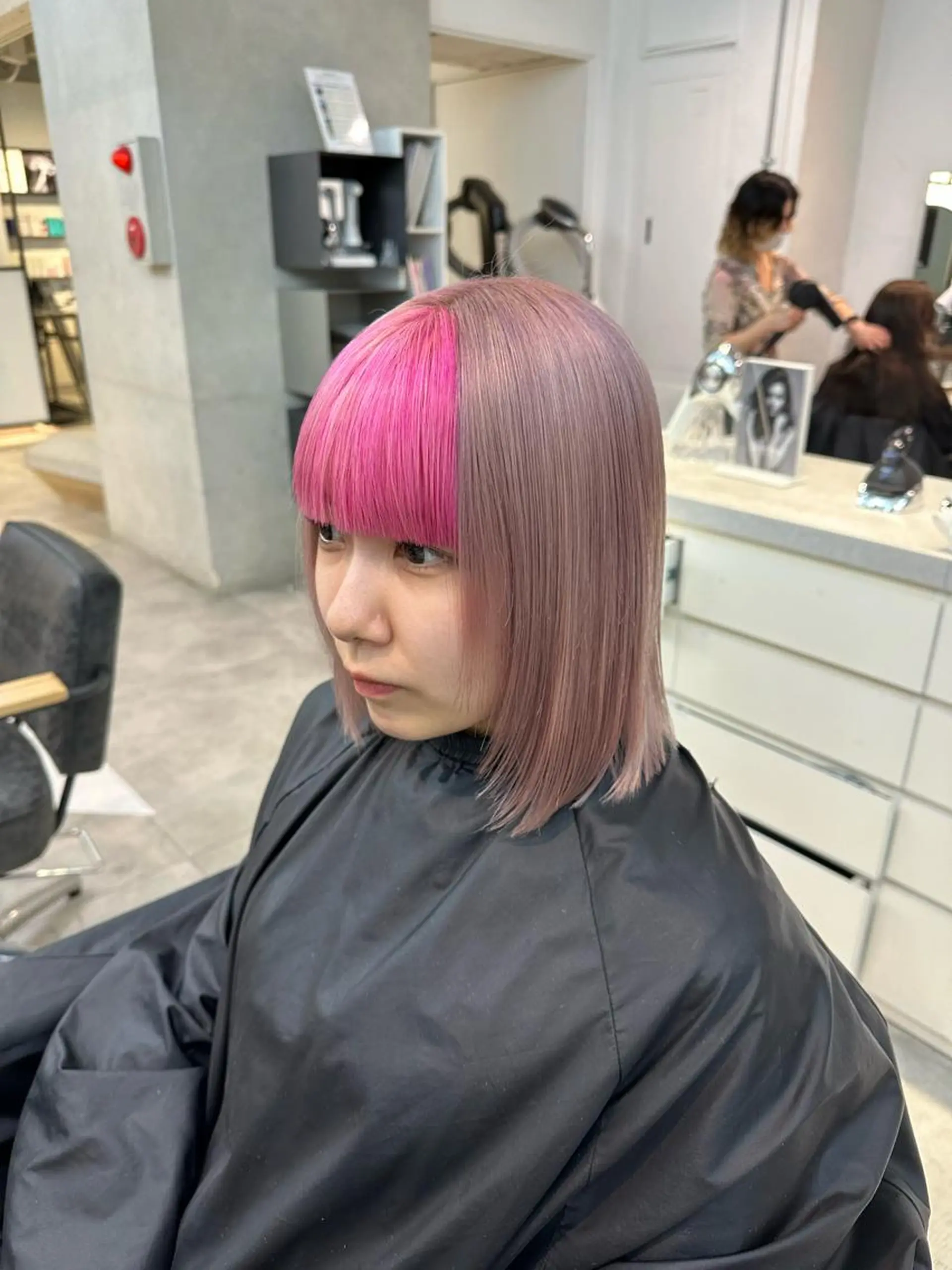 ショート カラー ヘアアレンジ デザインカラー ハイトーンカラー ハイトーン特化 pepe🎀のヘアスタイル