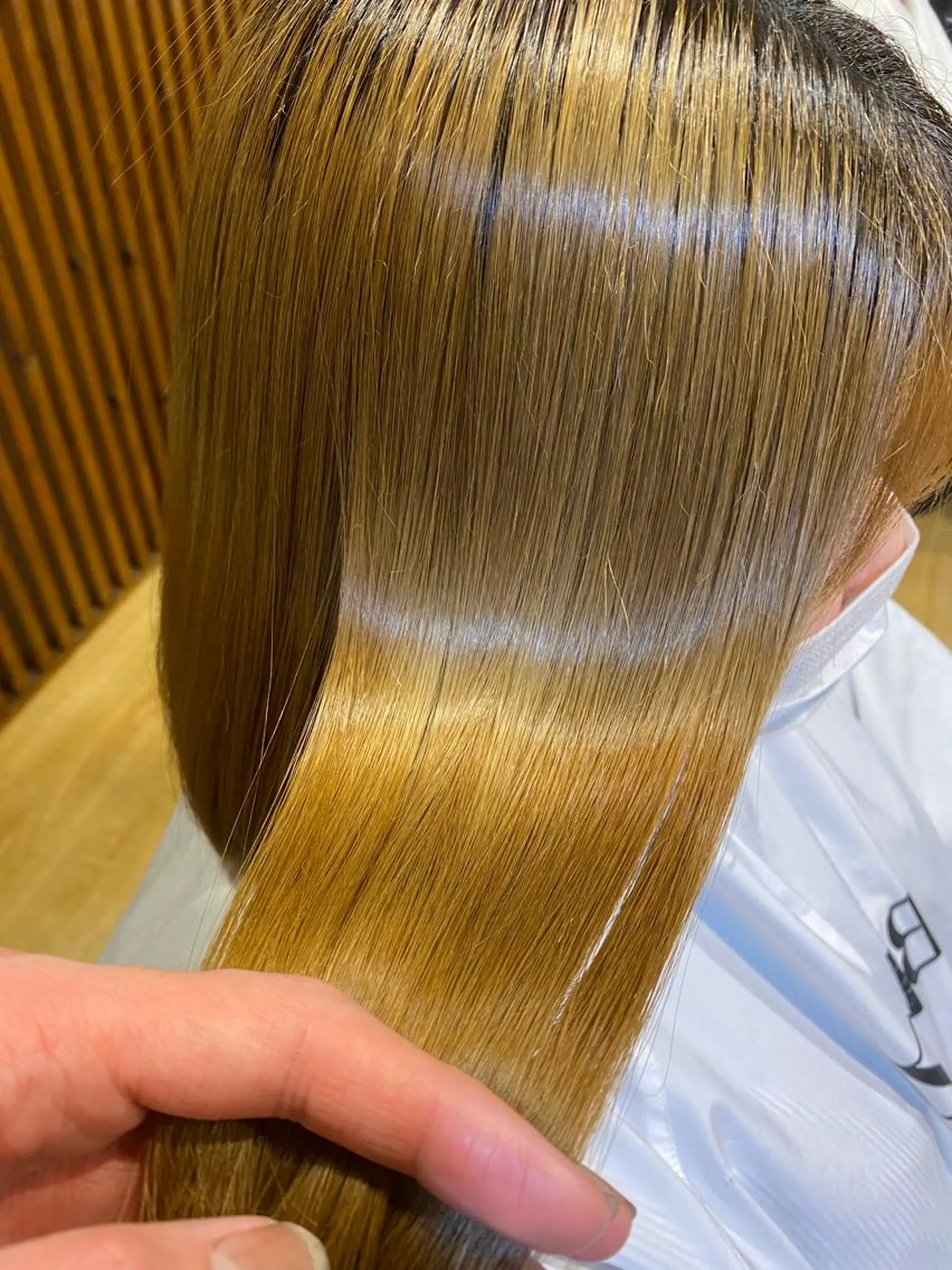 縮毛矯正 コントラスト バレイヤージュ志鎌のヘアスタイル