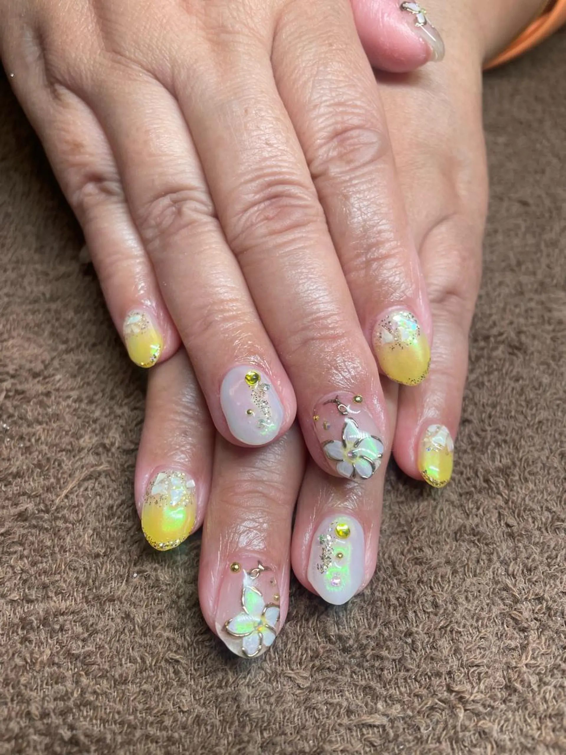 ネイル M. KOTOMIのネイルデザイン