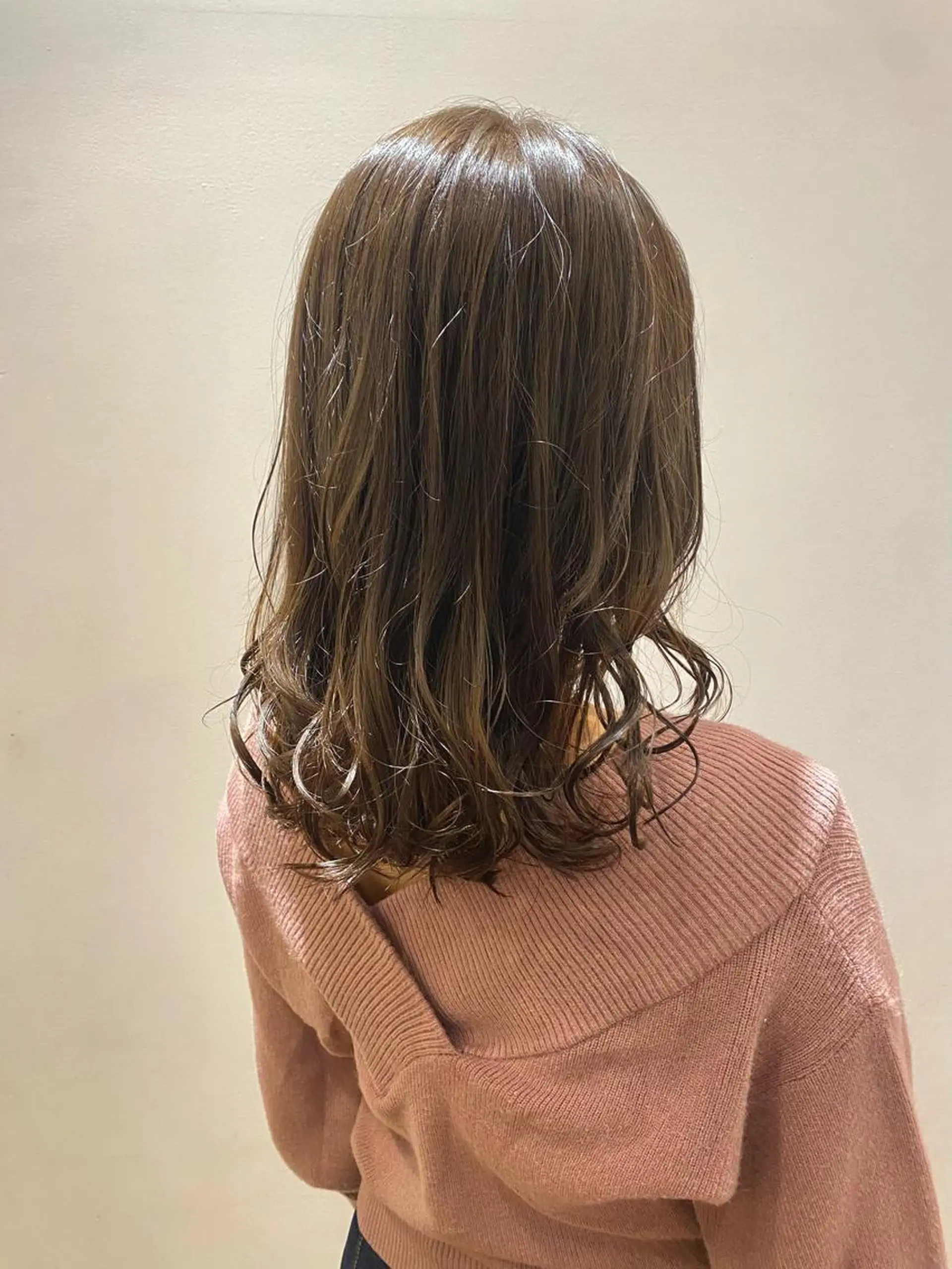 セミロング カラー 門崎未依/レイヤー/ メンズカット🪿のヘアスタイル