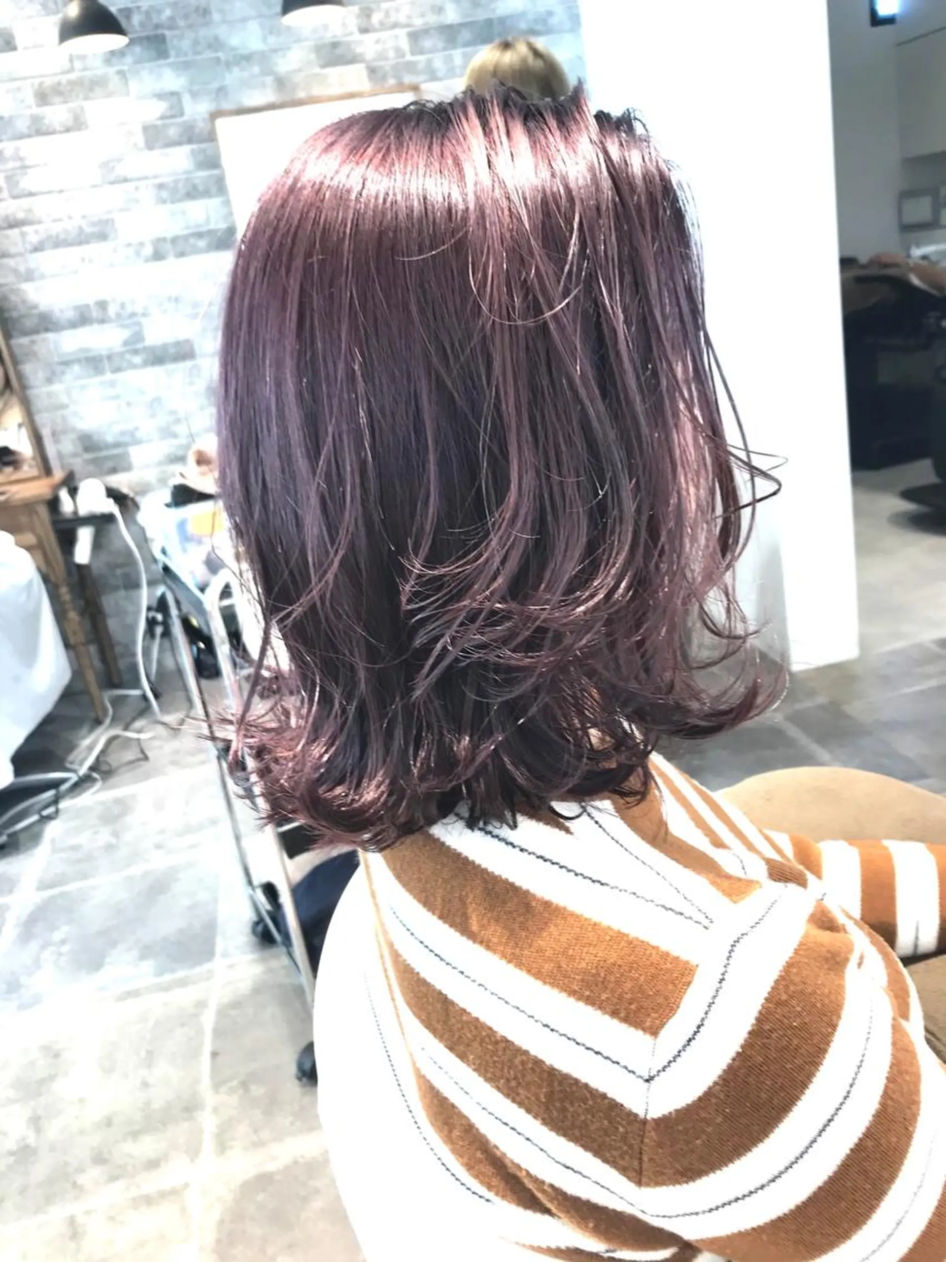 ミディアム カット ヘアカラー トリートメント 所渉/韓国レイヤー /ウルフカットのヘアスタイル