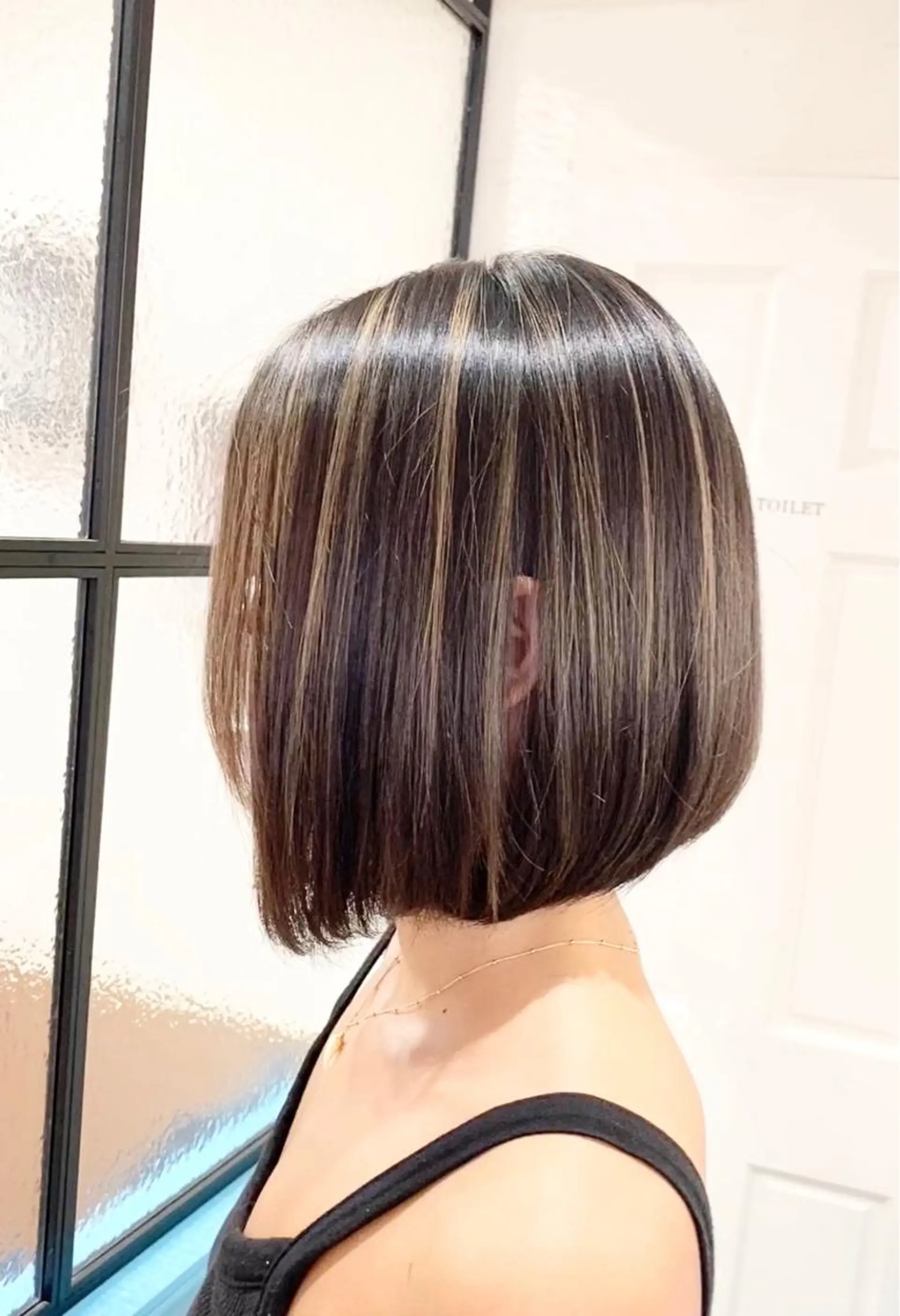 ミディアム salowin 原宿 aroa所属・韓国／ハッシュカット ／透明感カラー／金野のヘアスタイル