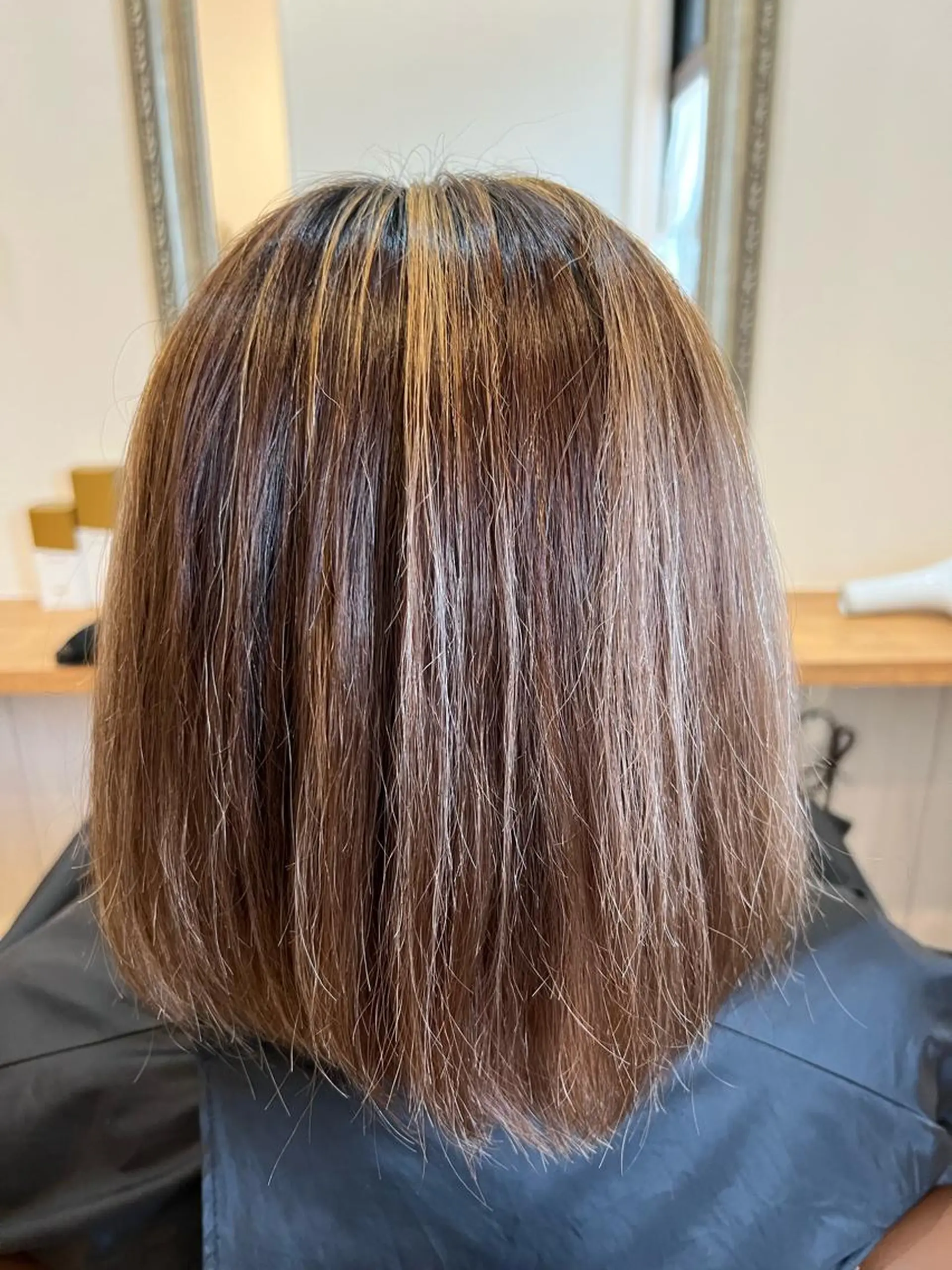 ミディアム カラー ハイライトカラー ハイライト 美容室Class所属・🐰ハイトーンカラー 畠山　渡🐰のヘアスタイル