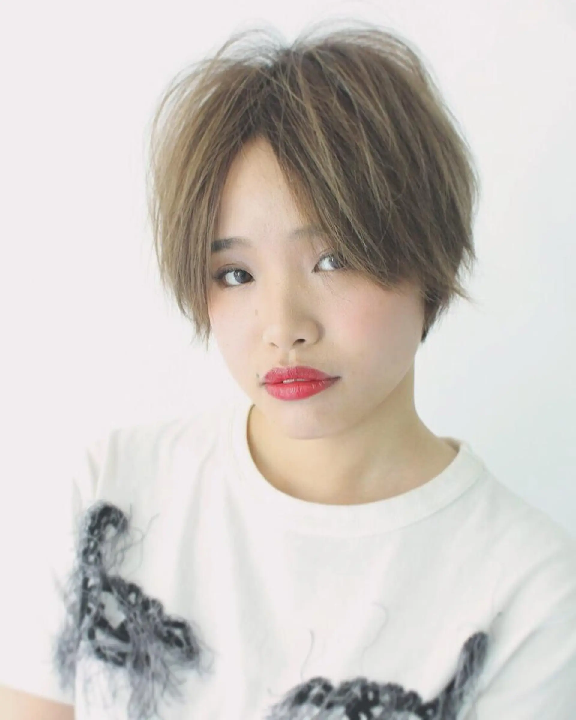 ショート カット ヘアカラー 鈴木 祐斗のヘアスタイル