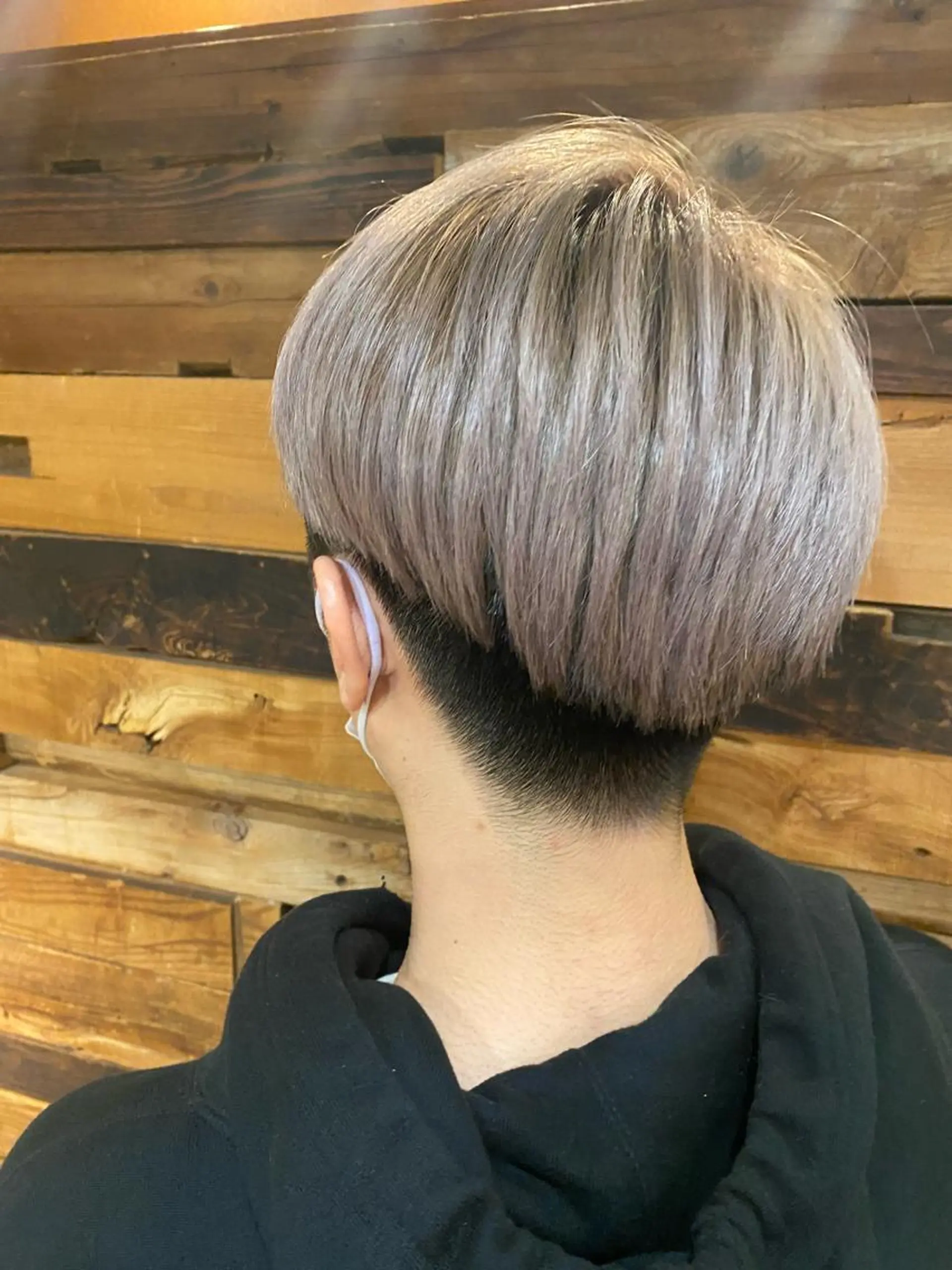 ショート メンズ ヘアカラー 白井 雅美のヘアスタイル