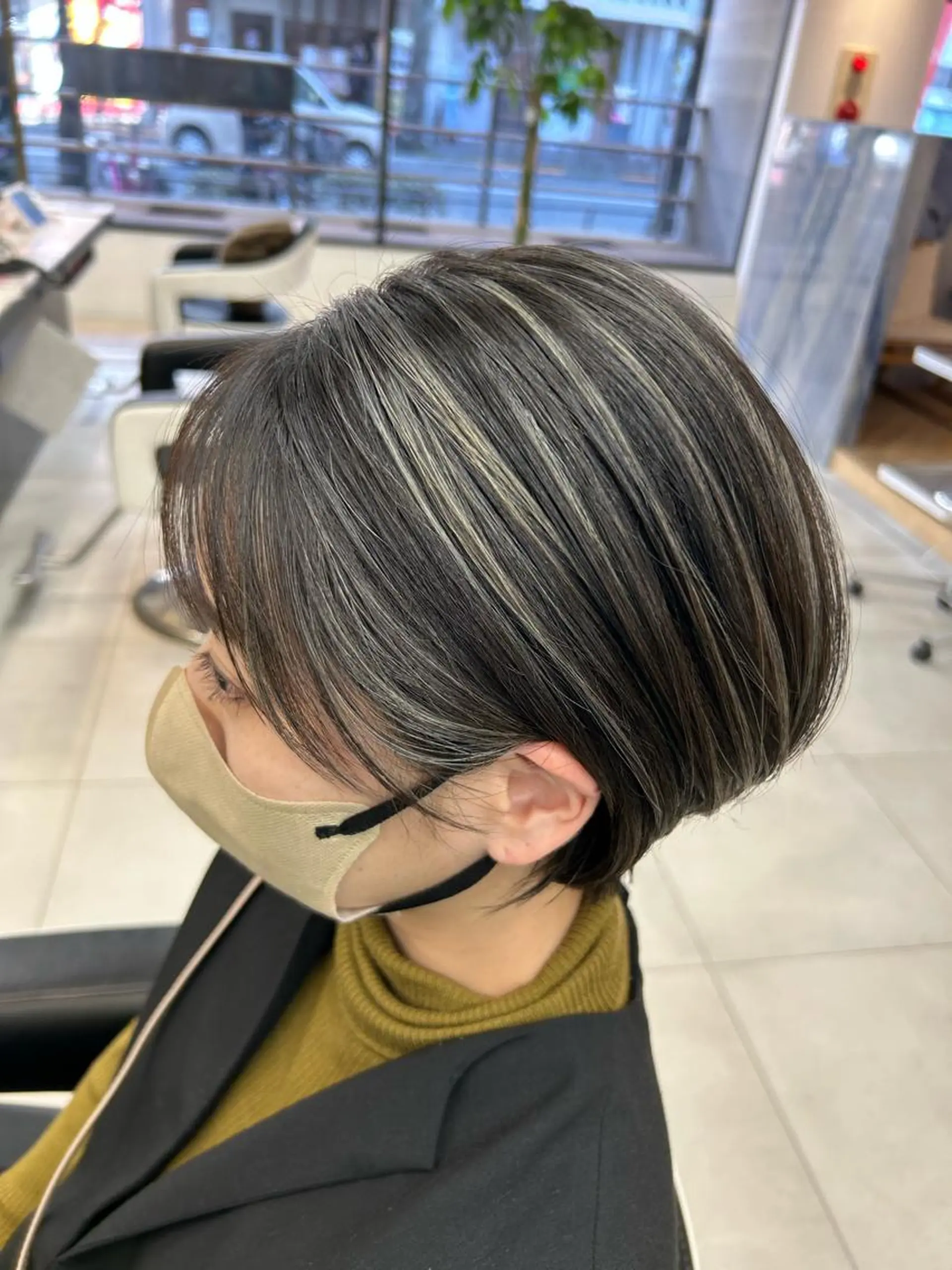 ショート カラー ブリーチ 学生 ツイストパーマ カット ヘアカラー L PLACE所属・L PLACE 丸山一希のヘアスタイル