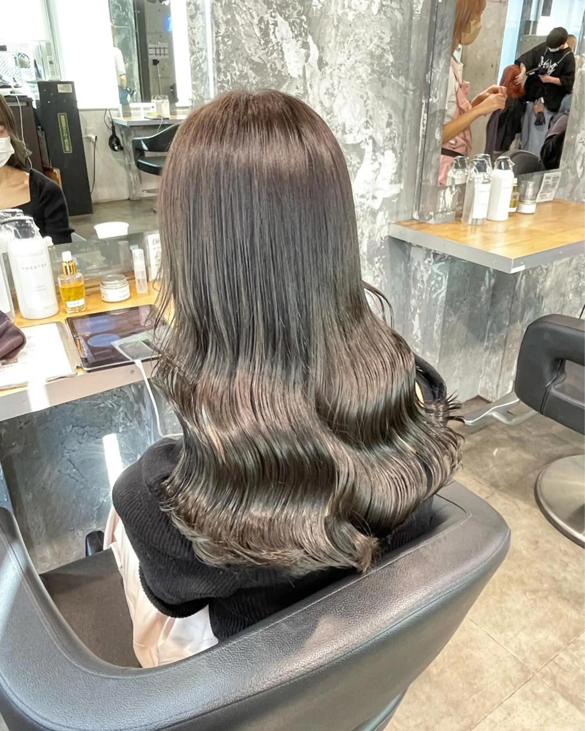 ロング カラー ヘアカラー トリートメント ヘアセット I'S.横浜所属・赤み消しカラー 🍀JUNKIのヘアスタイル