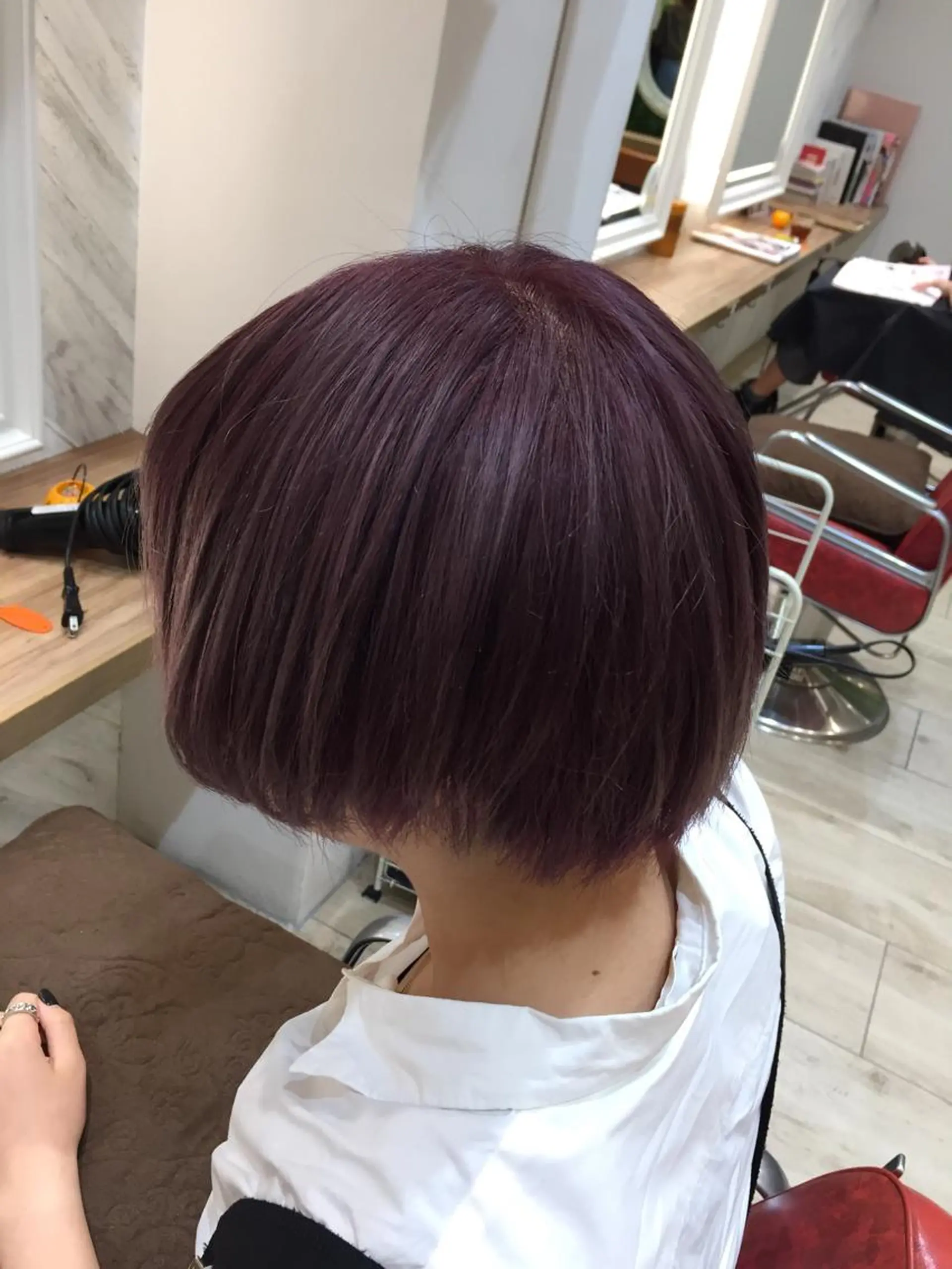 ショート カラー 吉岡 三四朗のヘアスタイル