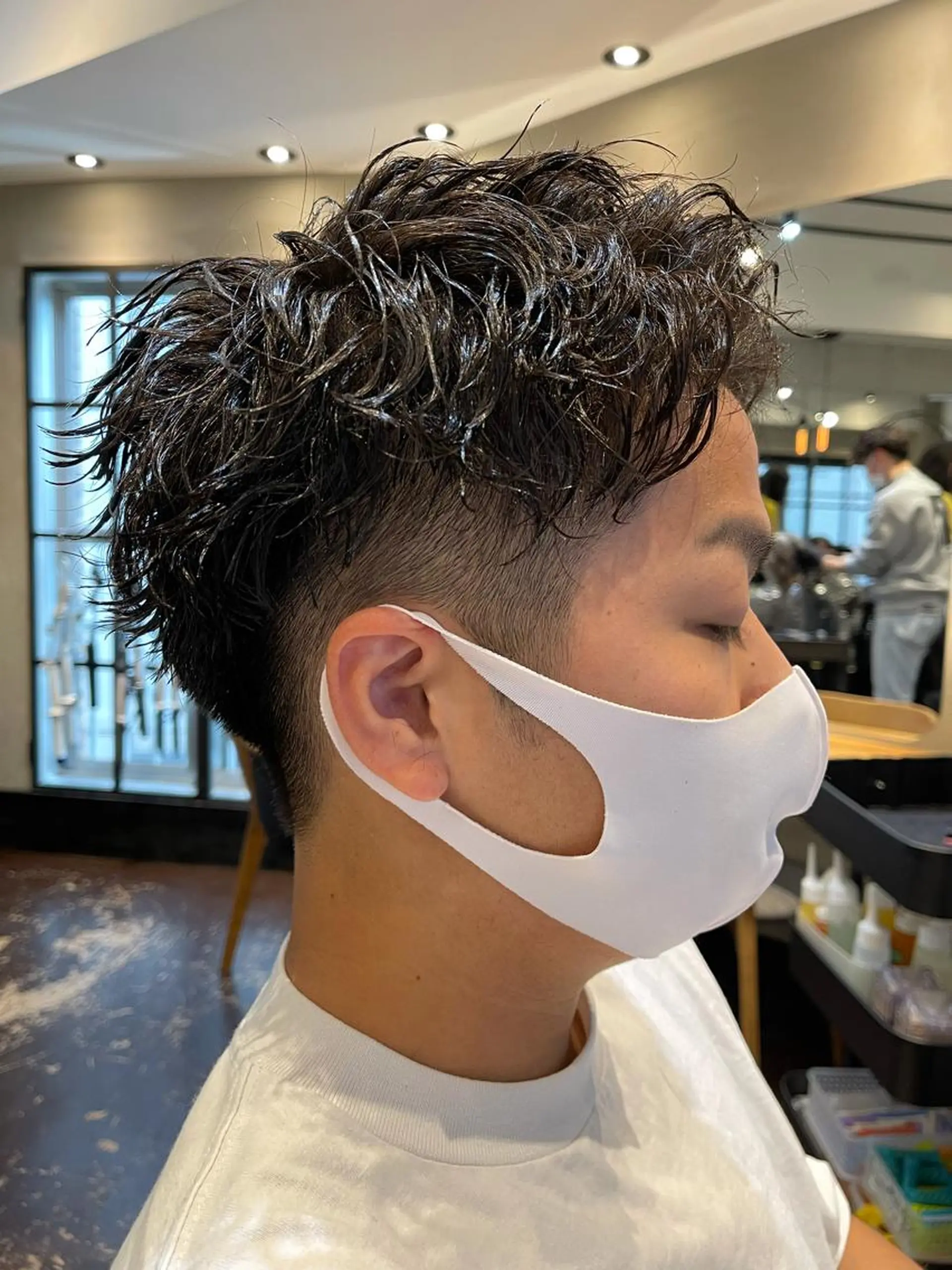 ショート パーマ メンズ メンズパーマ ツイストスパイラルパーマ スパイラルパーマ カット パーマ トリートメント ヘアセット lana hair 新宿 髪質改善トリートメント 新宿三丁目所属・新宿メンズパーマ TAKE曲がる縮毛のヘアスタイル