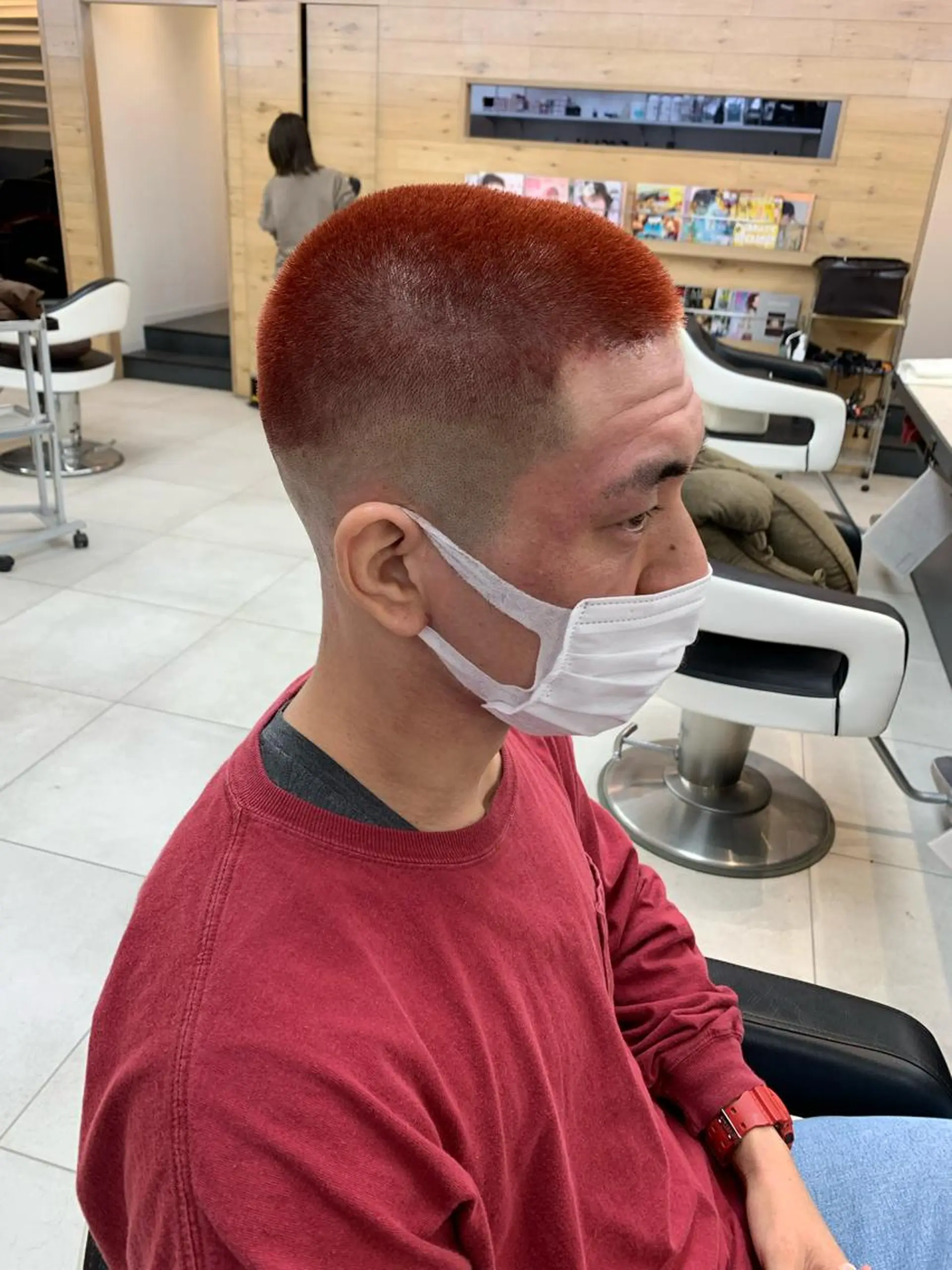 カラー メンズ メンズブリーチ フェードカット メンズパーマ 学生（メンズ向け） スキンフェード カット ヘアカラー L PLACE所属・L PLACE 丸山一希のヘアスタイル