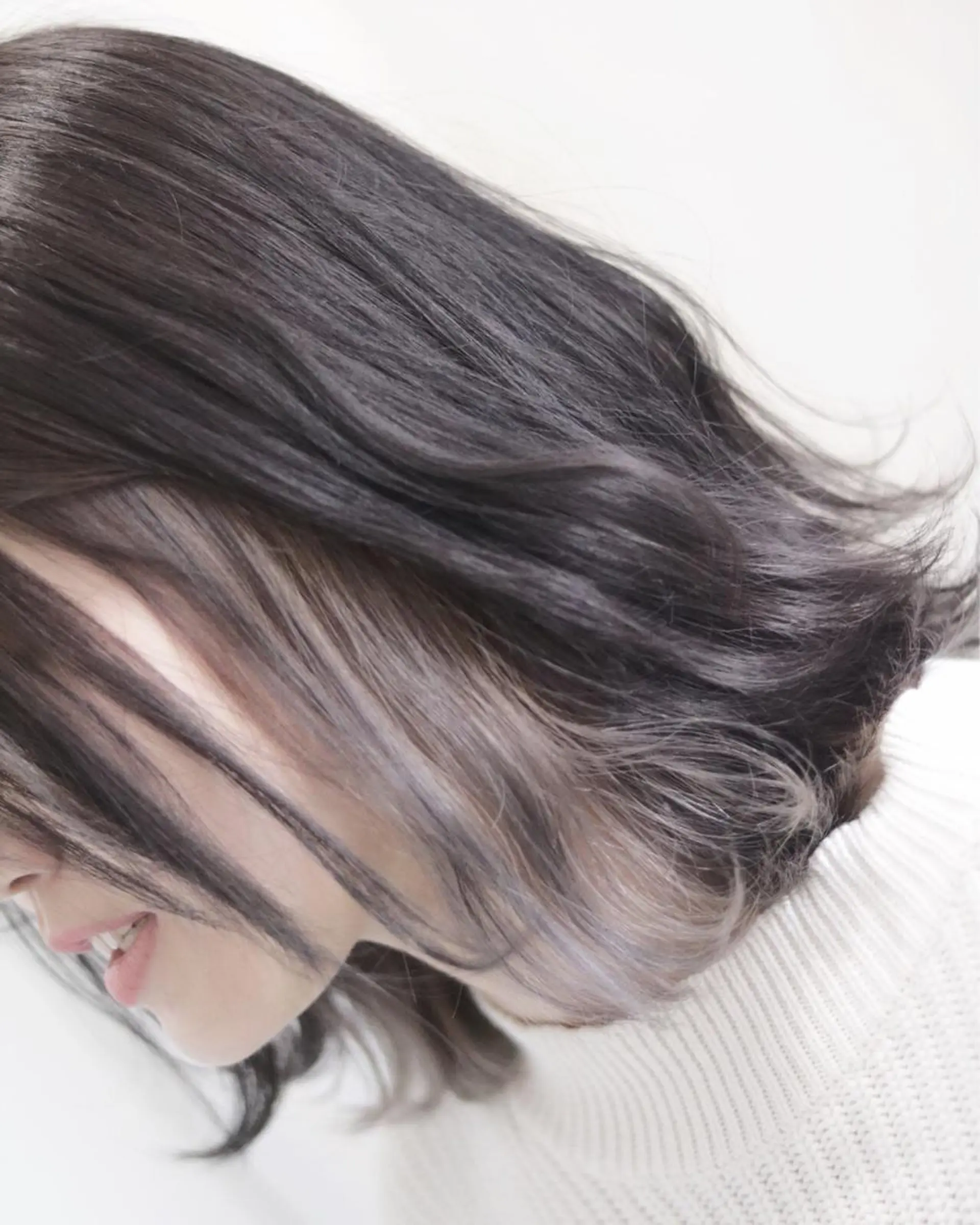 ショート カラー パーマ ヘアアレンジ インナーカラー ラベンダーカラー youres hair 新宿3丁目店所属・新宿.代表.透け髪 TAKAケアブリーチのヘアスタイル