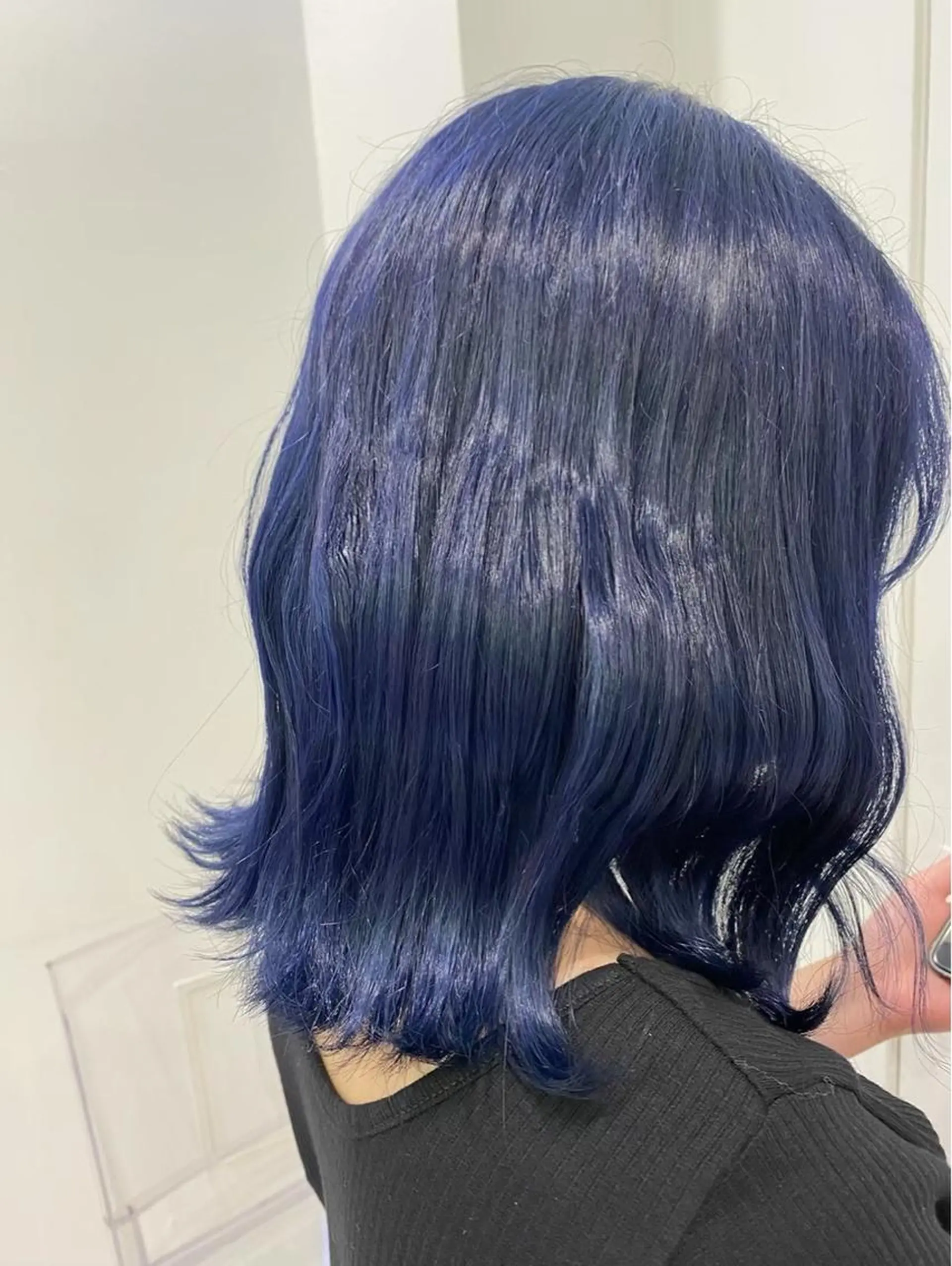 ミディアム カラー ヘアアレンジ ブルーカラー ネイビーカラー 原宿/ハイトーン/ デザインカラー/のヘアスタイル