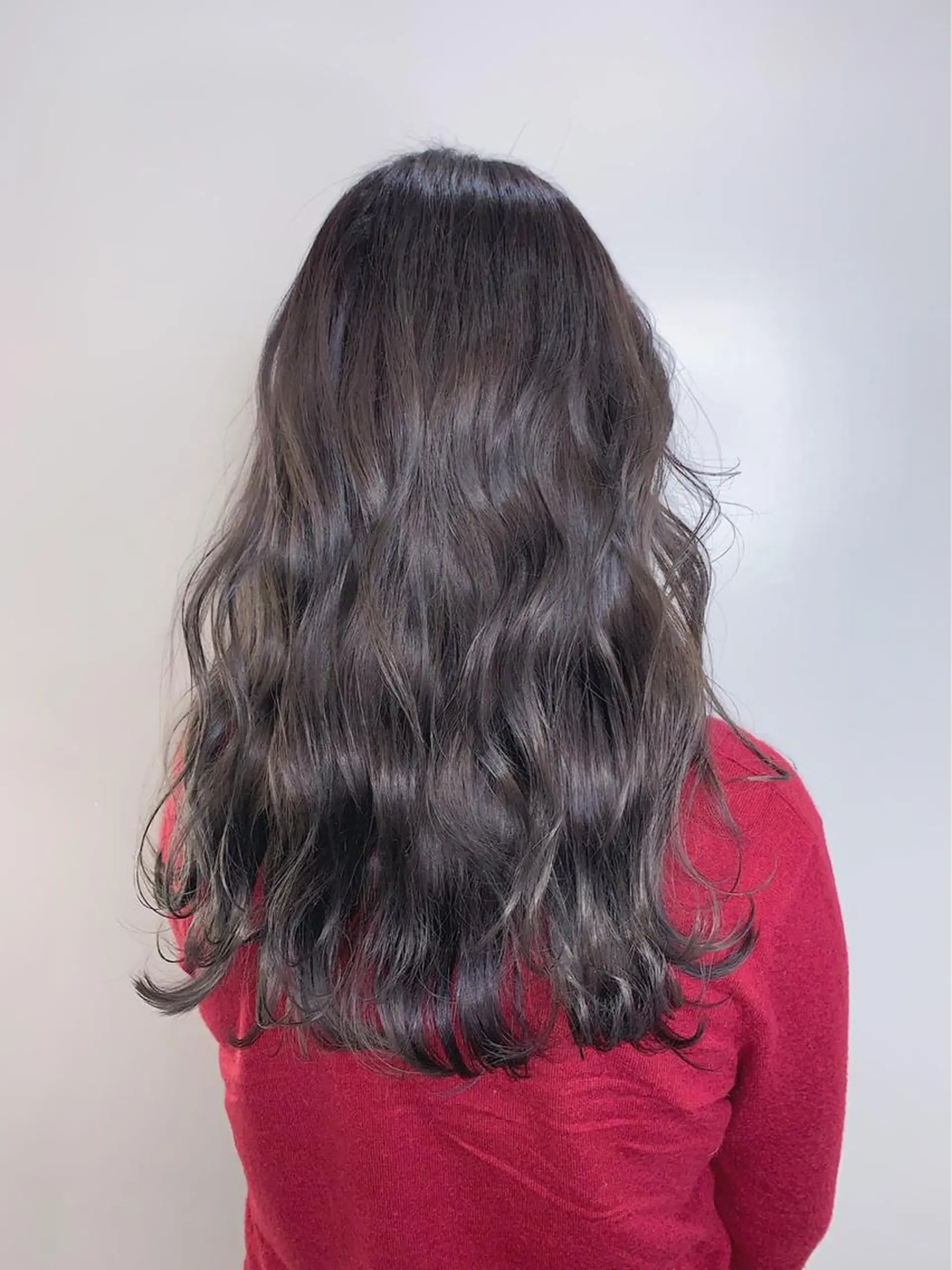 ロング アッシュ パープルカラー ヘアカラー トリートメント ヘッドスパ ヘアセット 山口 竣也のヘアスタイル