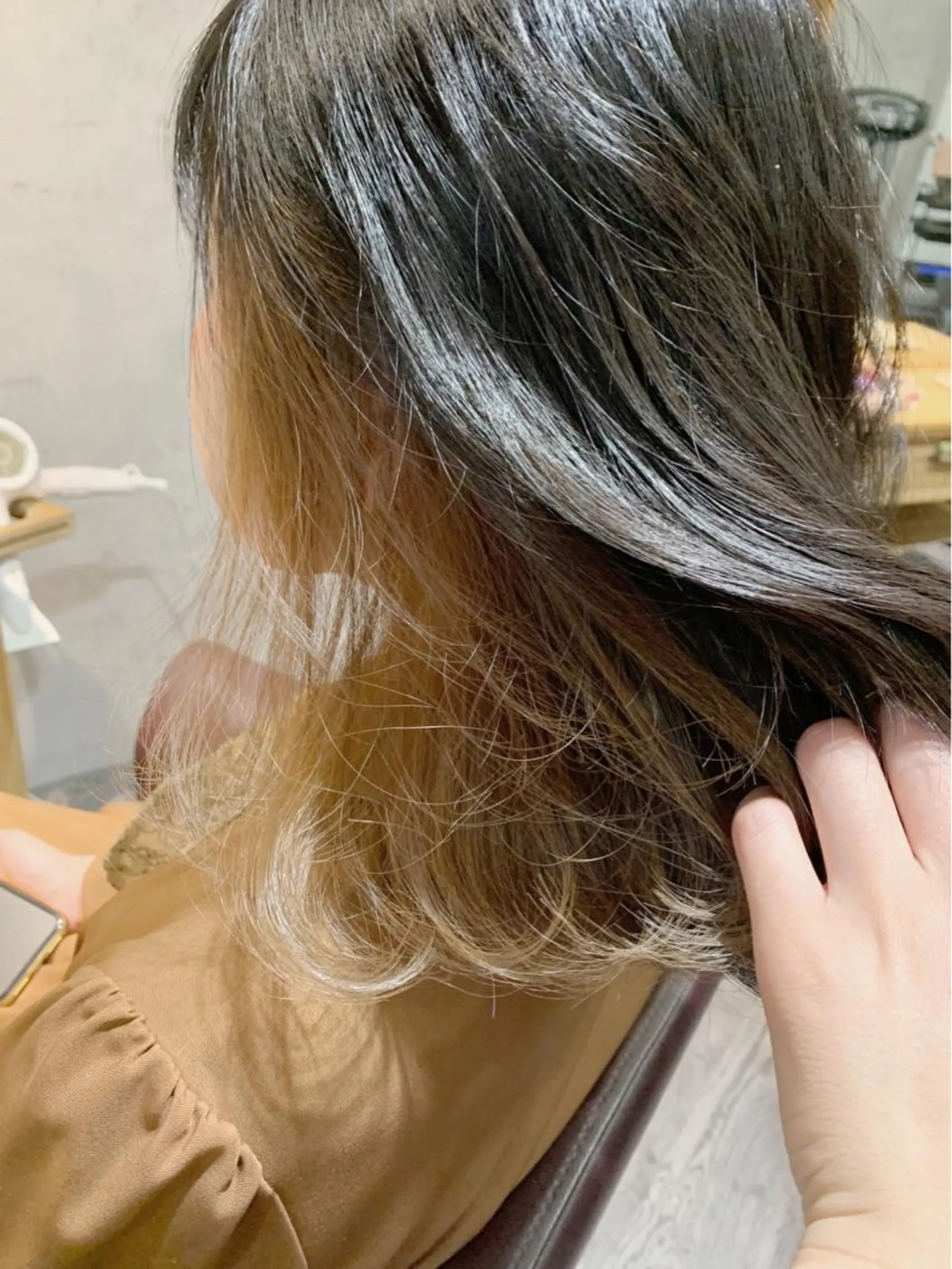 ミディアム カラー インナーカラー ヘアカラー バレイヤージュ KAZUMAのヘアスタイル