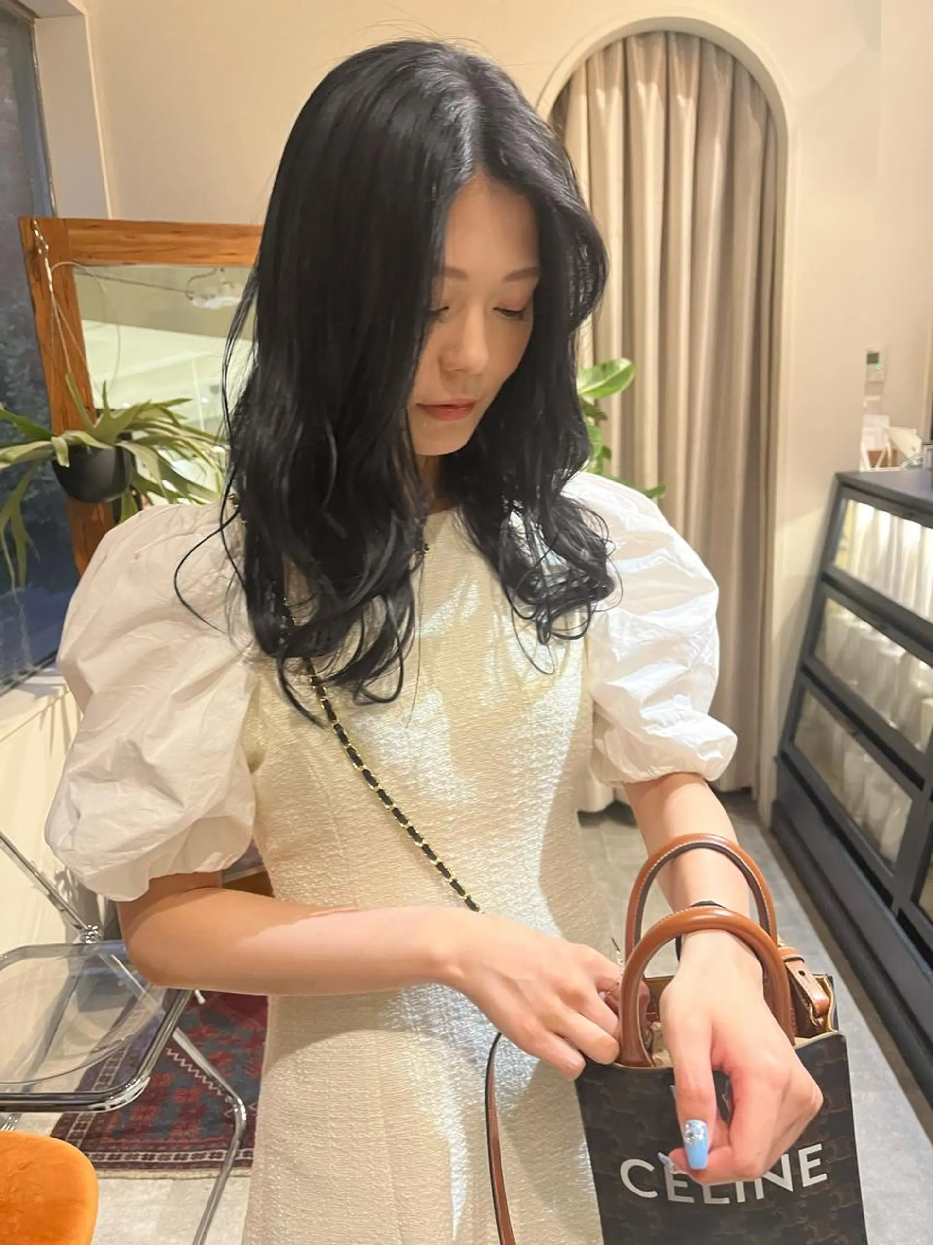 セミロング カラー ヘアカラー トリートメント SIKI yuuna モテ韓国ヘア☁️のヘアスタイル
