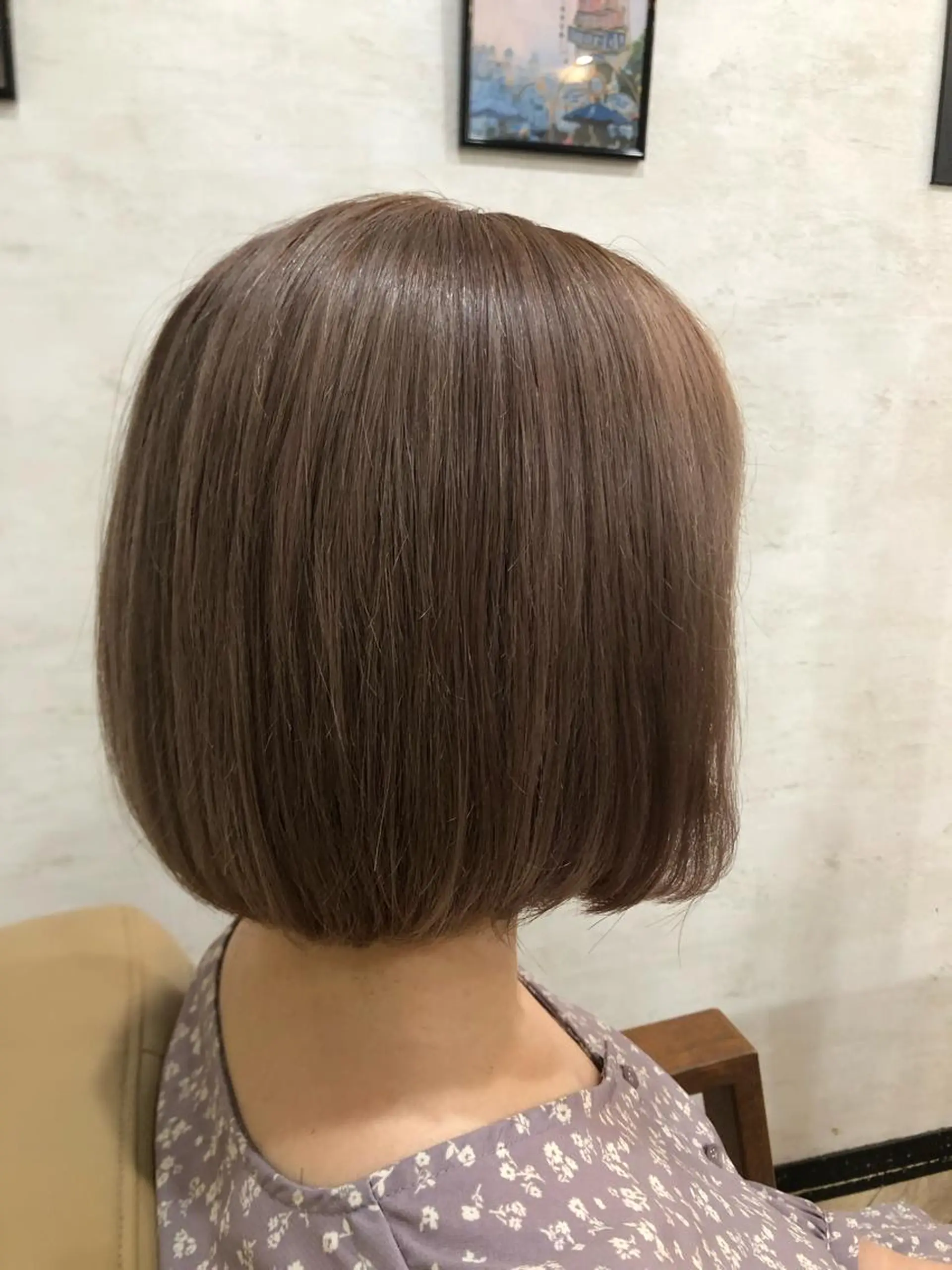 カラー ベージュカラー ブリーチ 透明感カラー ハイトーンカラー ミルクティーベージュ カット ヘアカラー est hair Ameri 松戸店所属・和田 真弥のヘアスタイル