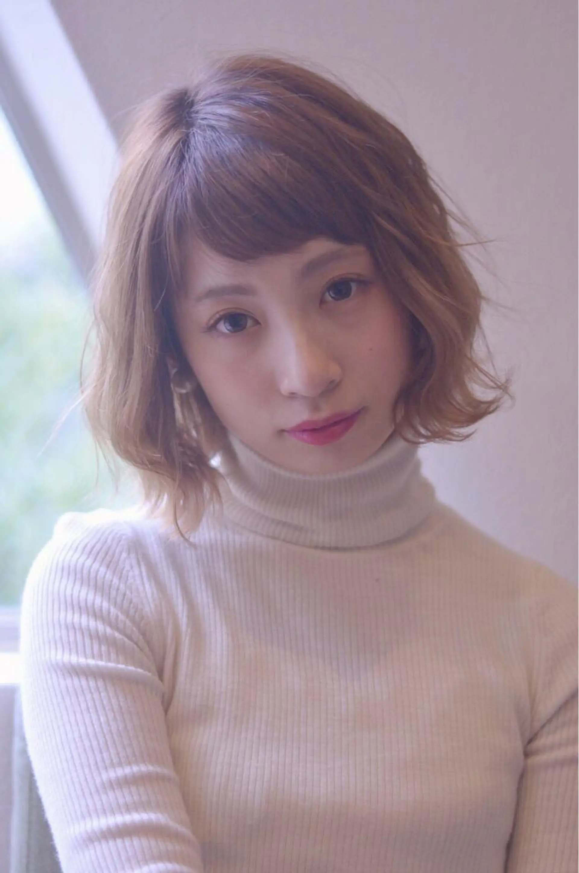 ショート カラー ヘアアレンジ ベージュカラー ボブ 外ハネヘア GiseL天神カラー 髪質改善/ブリーチのヘアスタイル