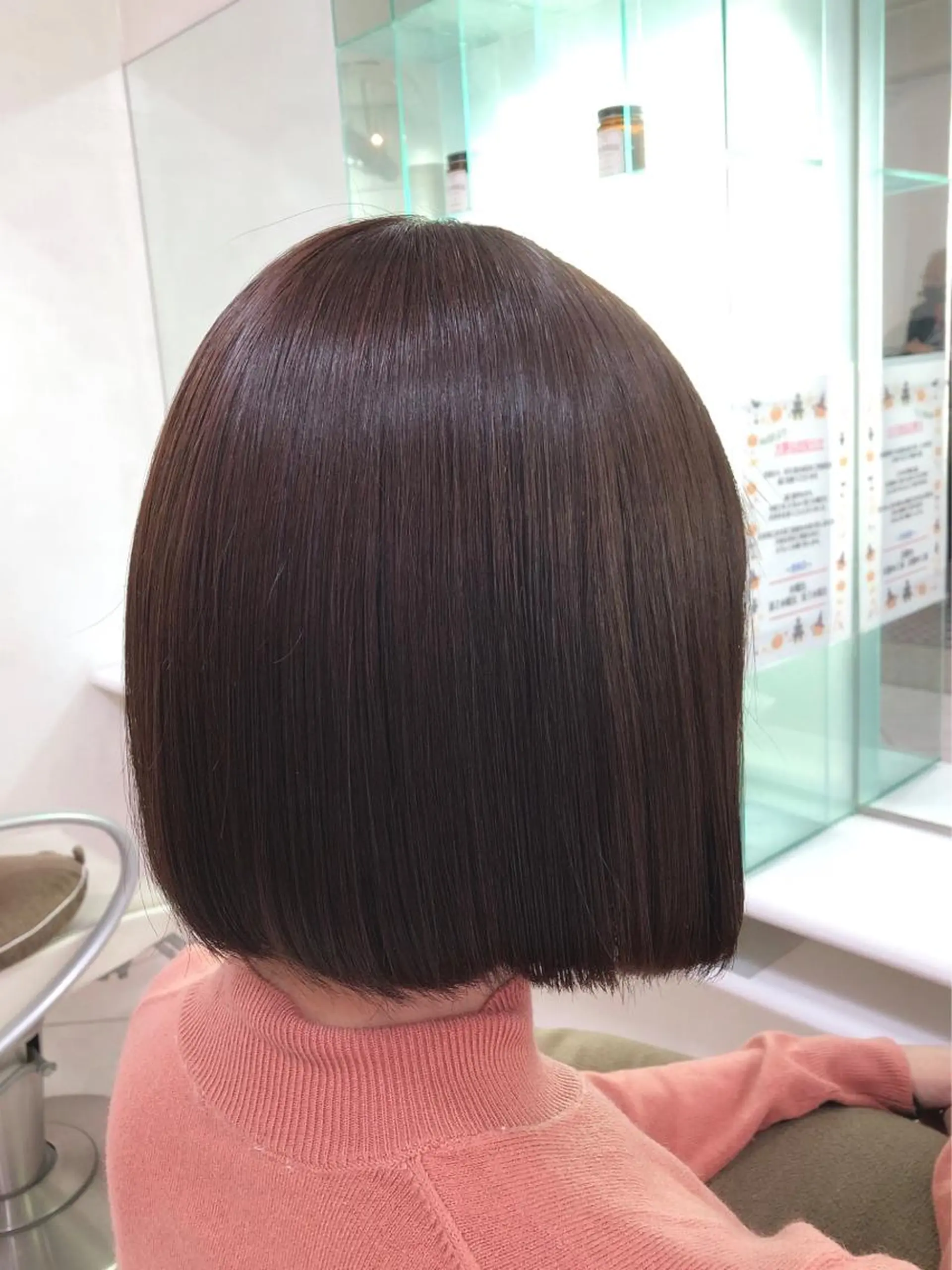 ショート カラー ブラウンカラー チョコレートブラウン カット ヘアカラー トリートメント 保住 亮太のヘアスタイル