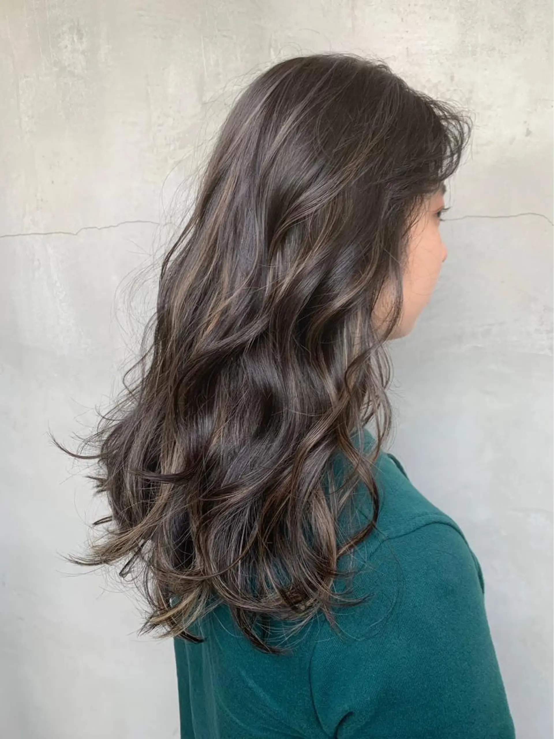 ロング カラー ハイライトカラー ハイライト ブリーチダブルカラー 【koide】のヘアスタイル