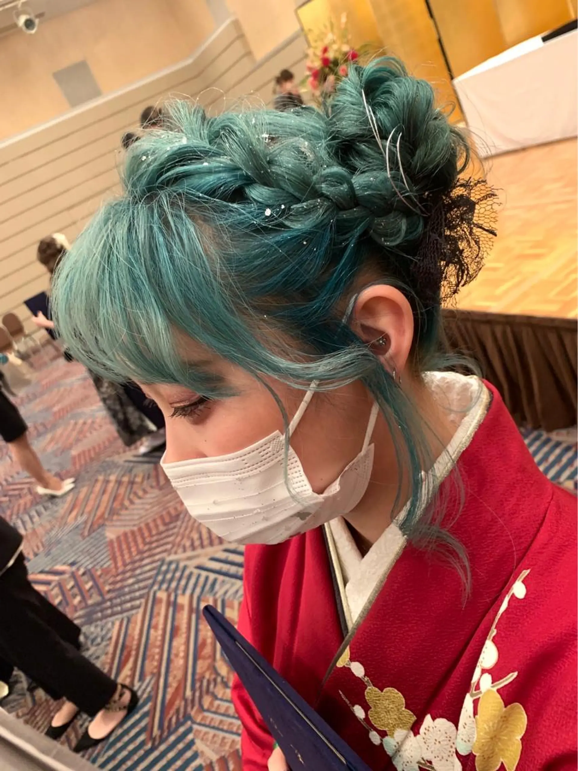 ロング 卒業式のヘアスタイル ヘアカラー ハイトーンカラー🌟 🎠KANON🎡のヘアスタイル