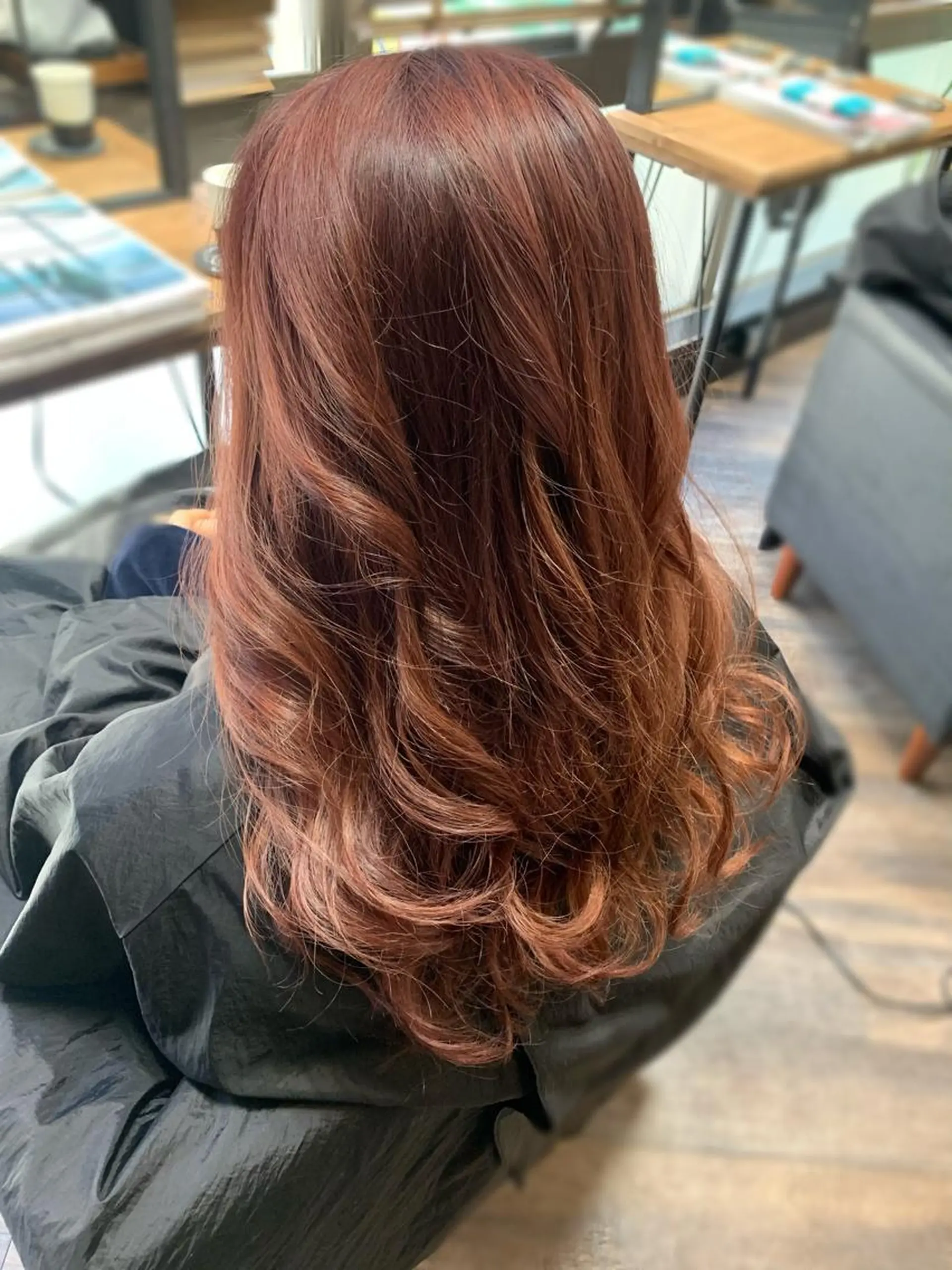 ロング カラー 平 ちひろのヘアスタイル