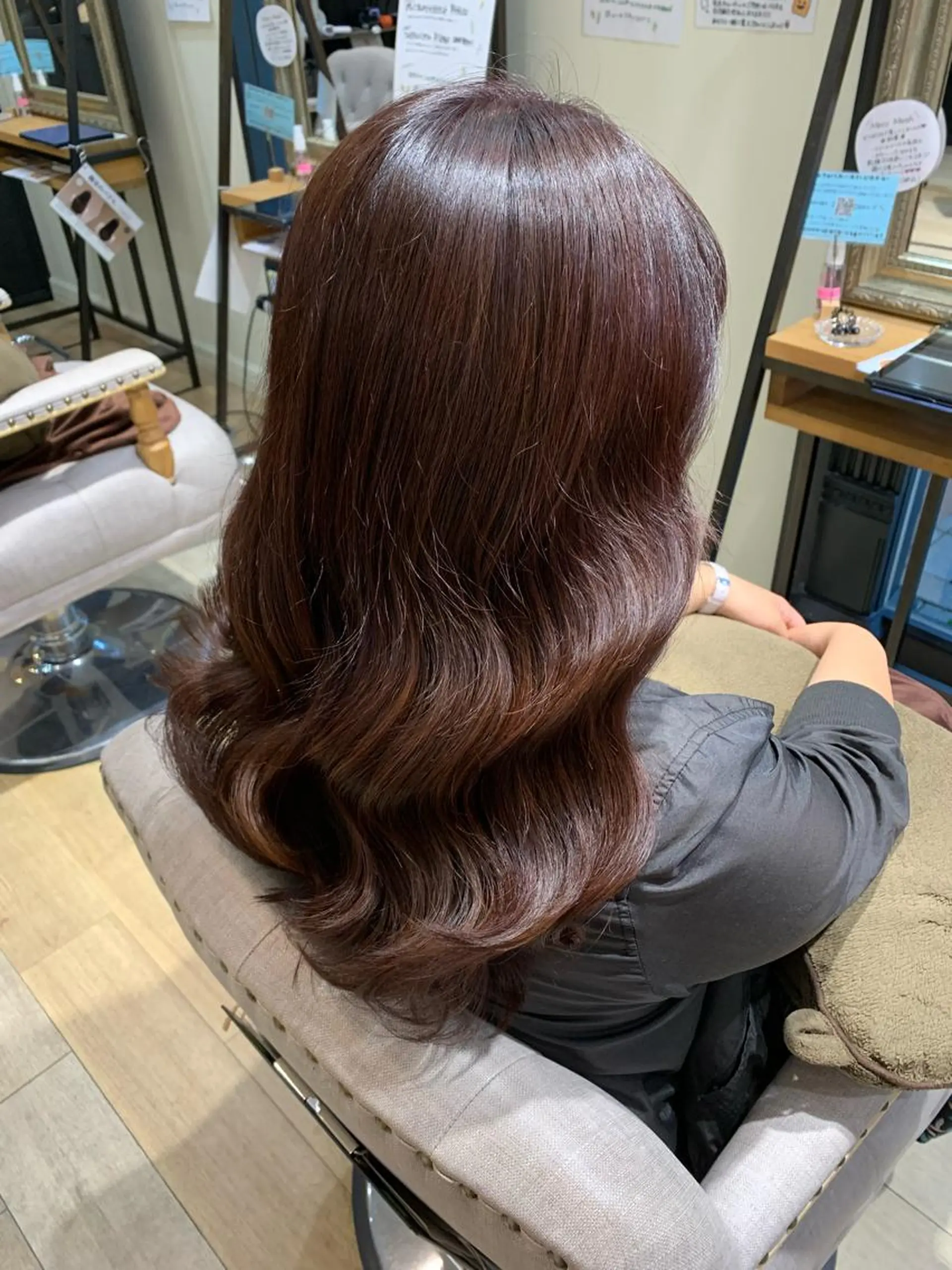 セミロング カラー カット ヘアカラー トリートメント 上田 紗也のヘアスタイル