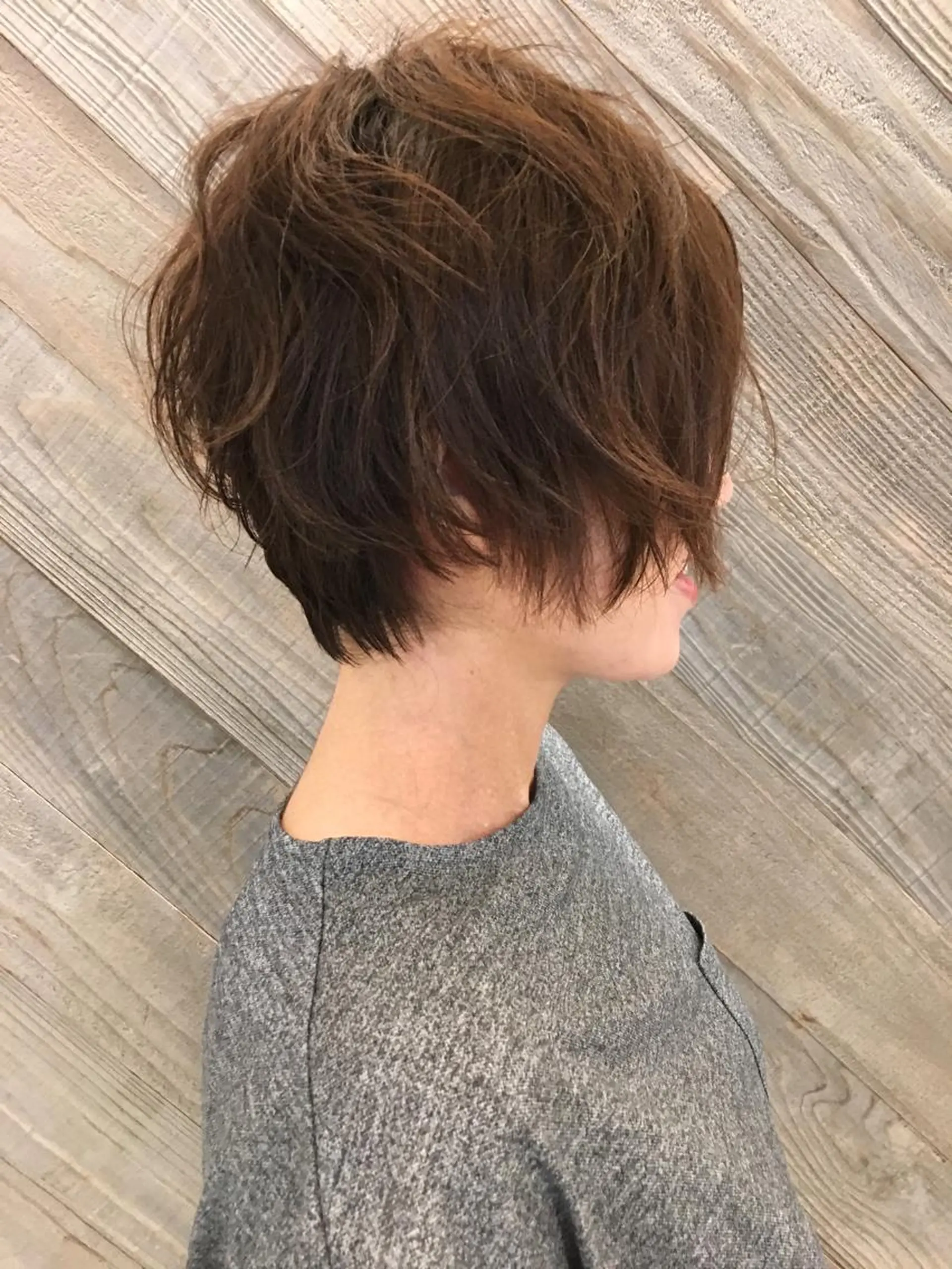 ショート カラー パーマ 店長　鍜治本 颯太のヘアスタイル