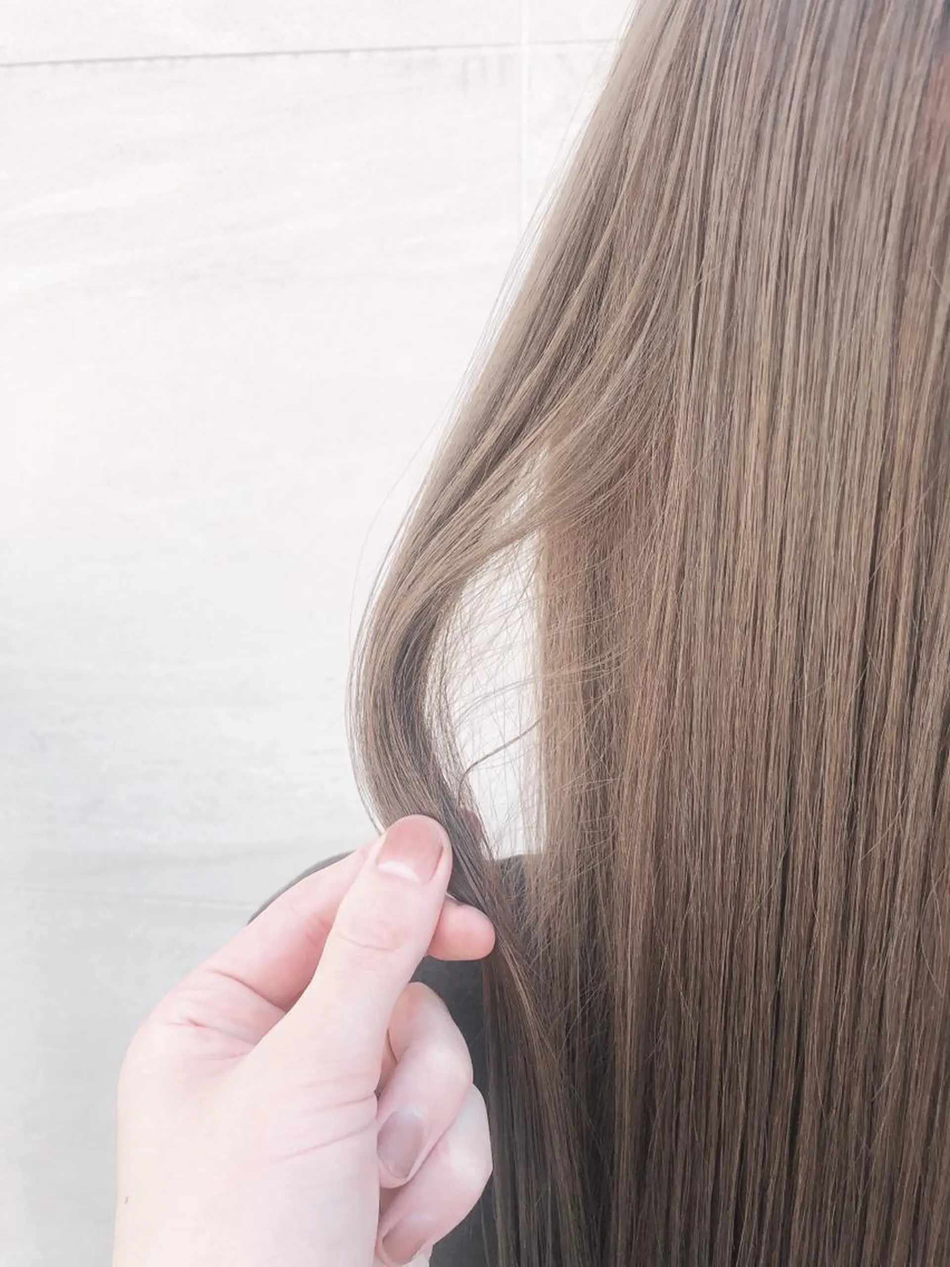 ロング シアーベージュ 🎗️comoda 神戸三宮 髪質改善のヘアスタイル
