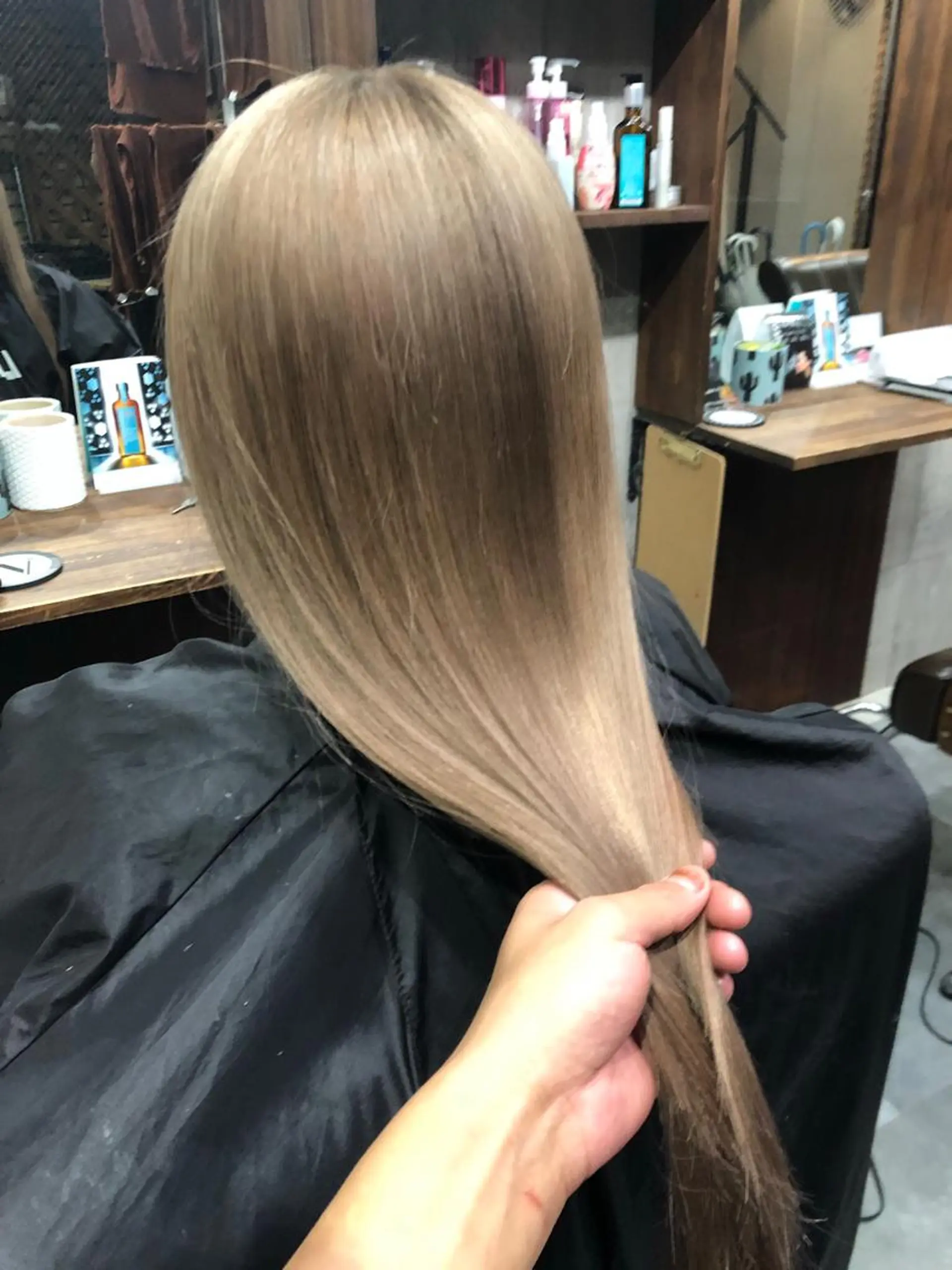 セミロング アッシュ alpha. カラーエクステ下妻のヘアスタイル