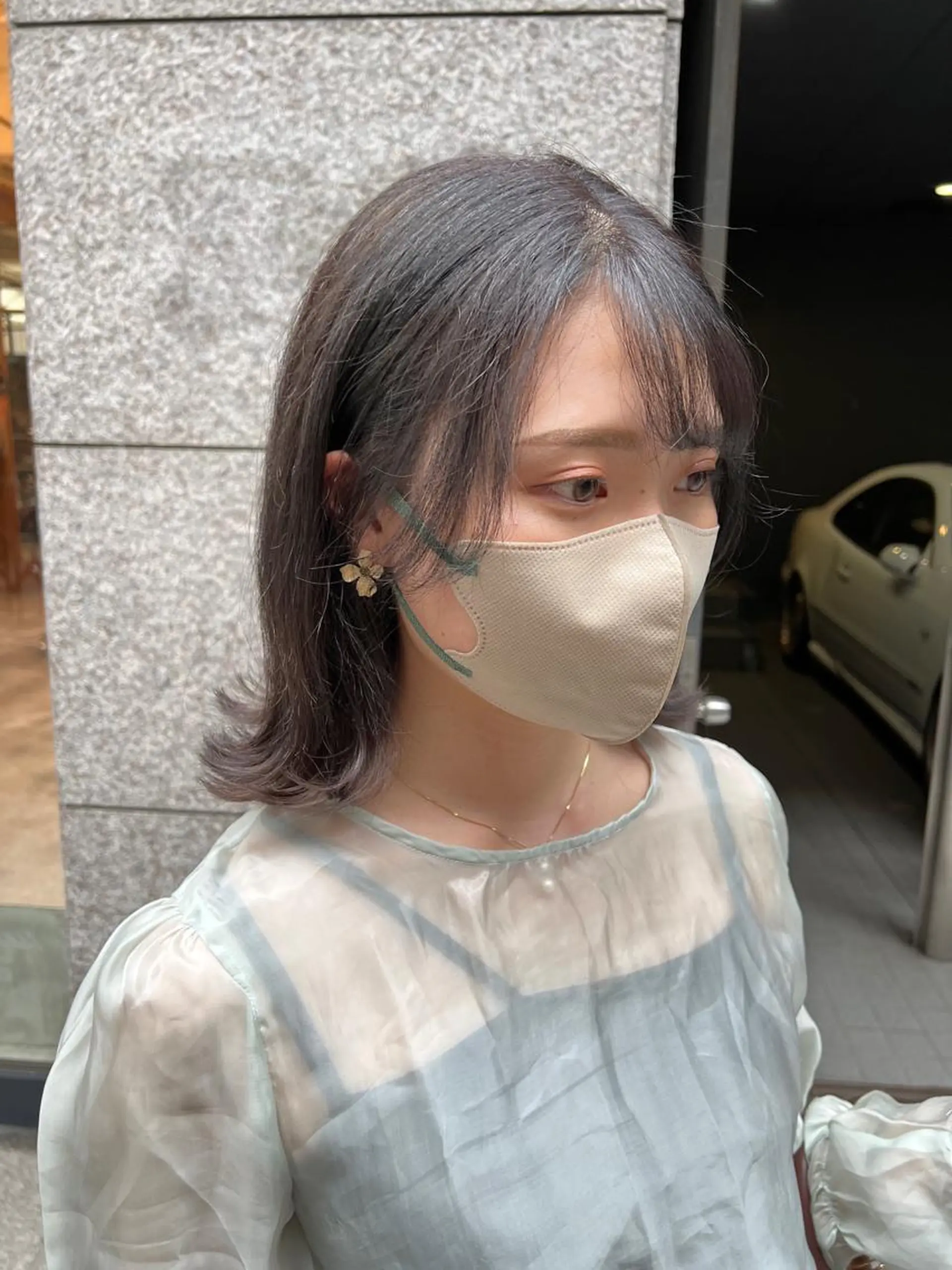 ミディアム カラー グレージュ オリーブグレージュ オリーブグレー カット ヘアカラー トリートメント ノイシキ サキのヘアスタイル