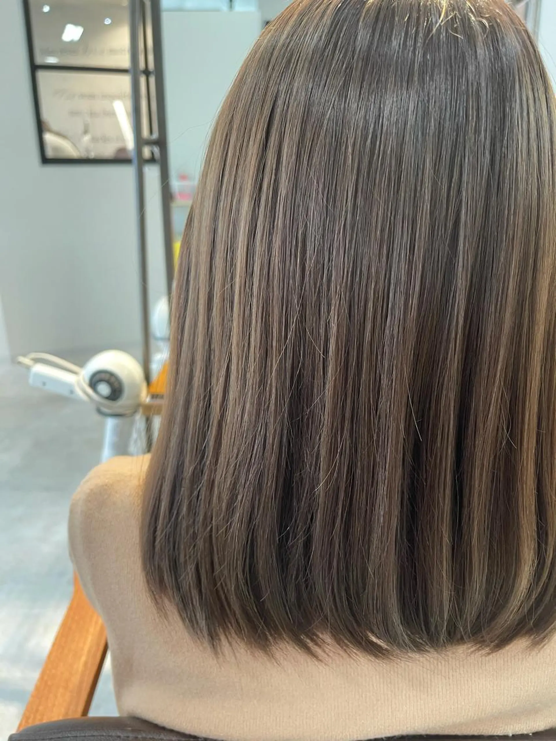 ミディアム カラー グレージュ カット ヘアカラー トリートメント LICO HAIR×RELAXATION所属・m i k u n aのヘアスタイル