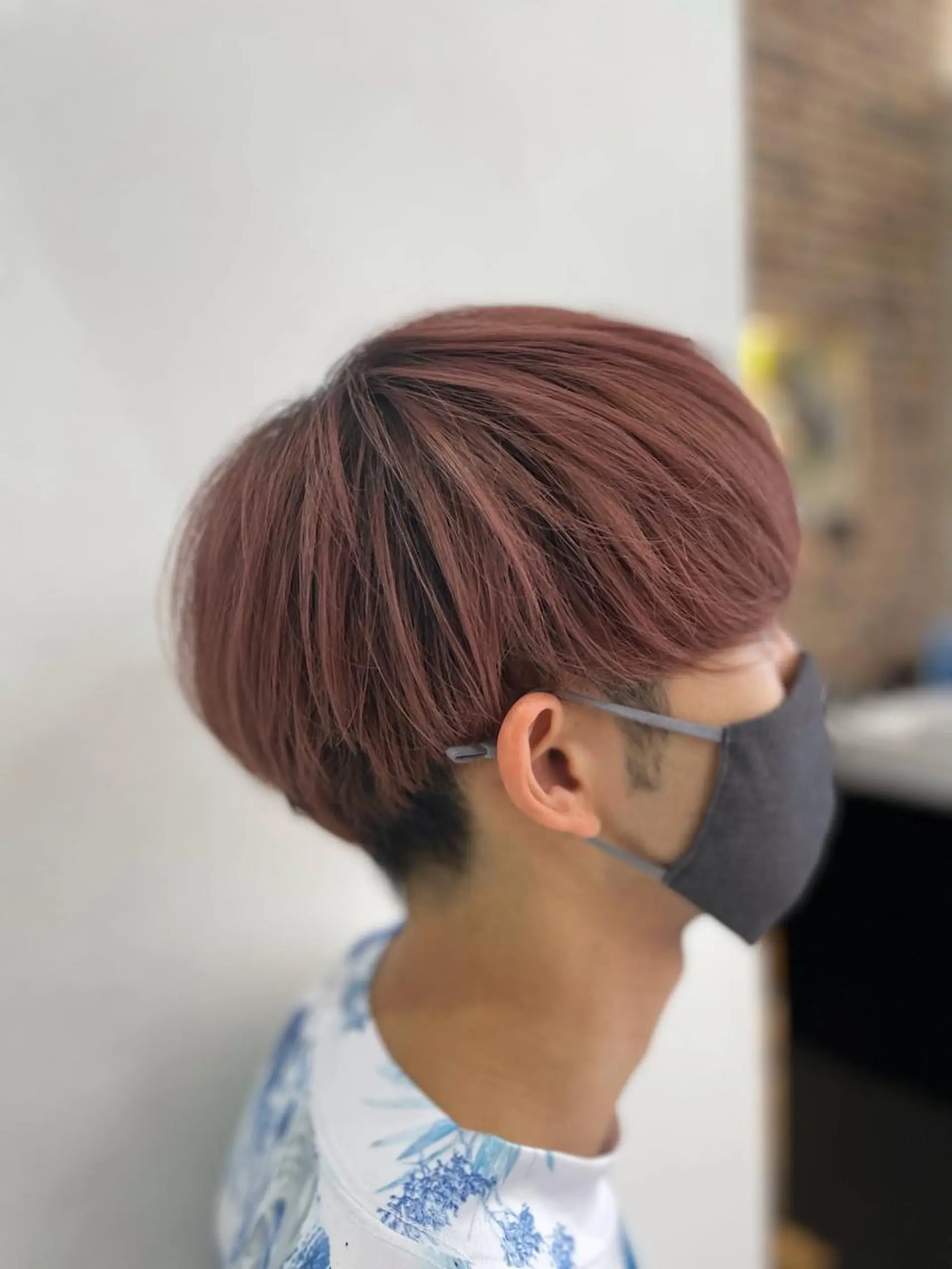 カラー メンズ メンズブリーチ ブリーチ ピンクカラー 💫カットパーマ💫 伊原虎太郎のヘアスタイル