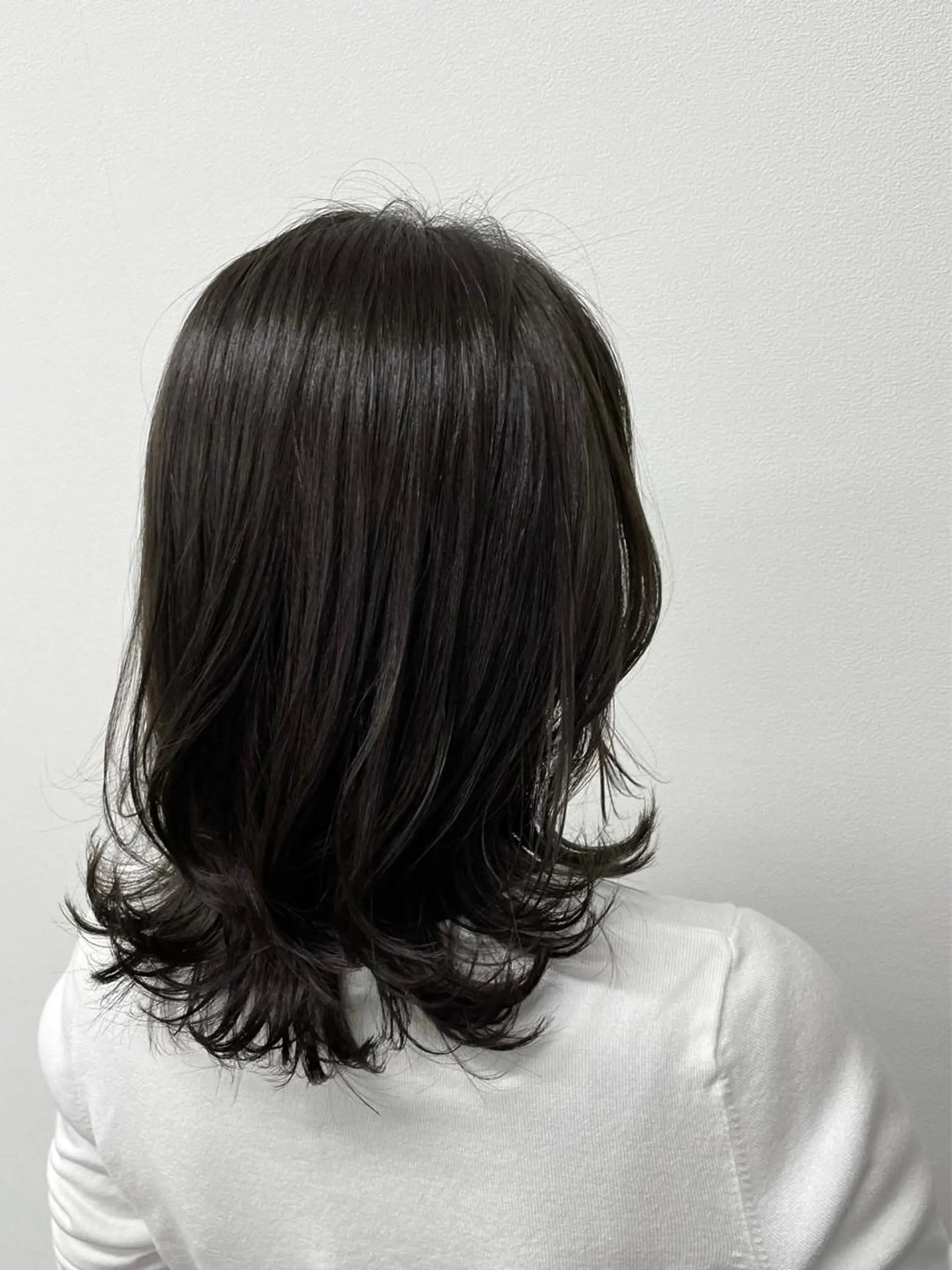 ミディアム カット トリートメント 小林 愛花のヘアスタイル