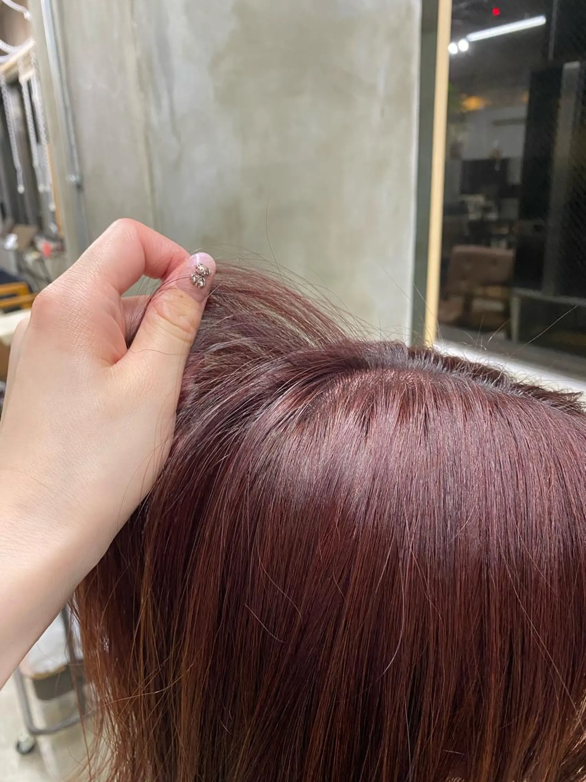 カラー ブリーチ ラベンダーカラー ラベンダーピンク ブリーチなしカラー ピンクカラー ヘアカラー シミズ アスカのヘアスタイル
