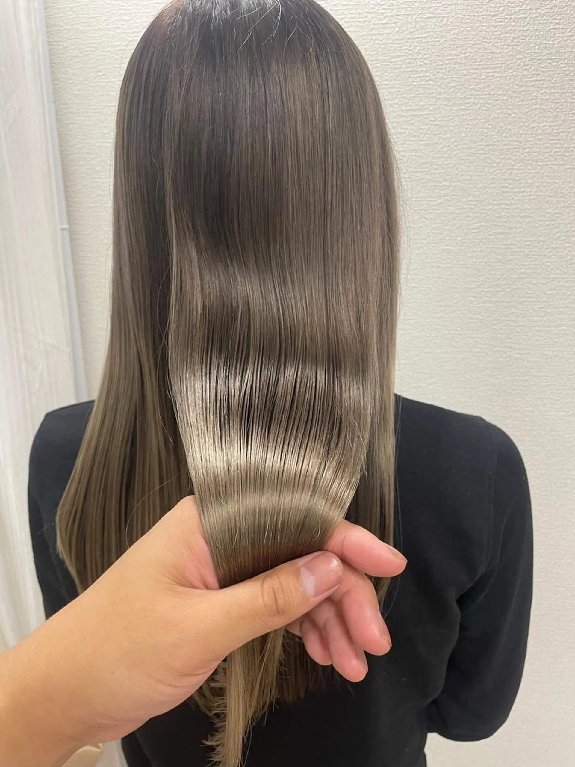 ロング カット ヘアカラー トリートメント est hair &beautyのヘアスタイル