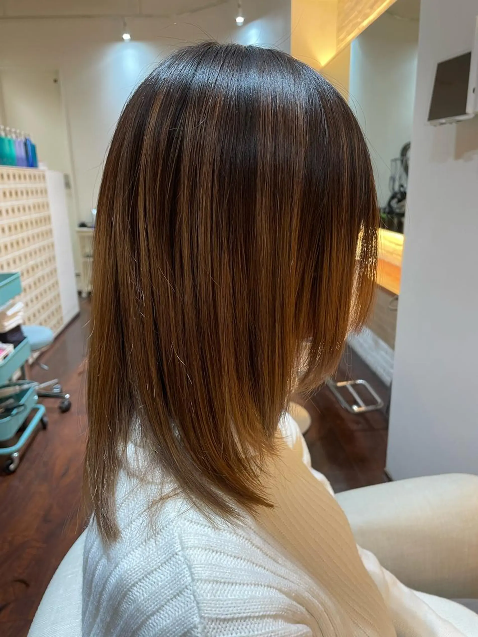 ミディアム カット トリートメント CoCooN Hiromiのヘアスタイル