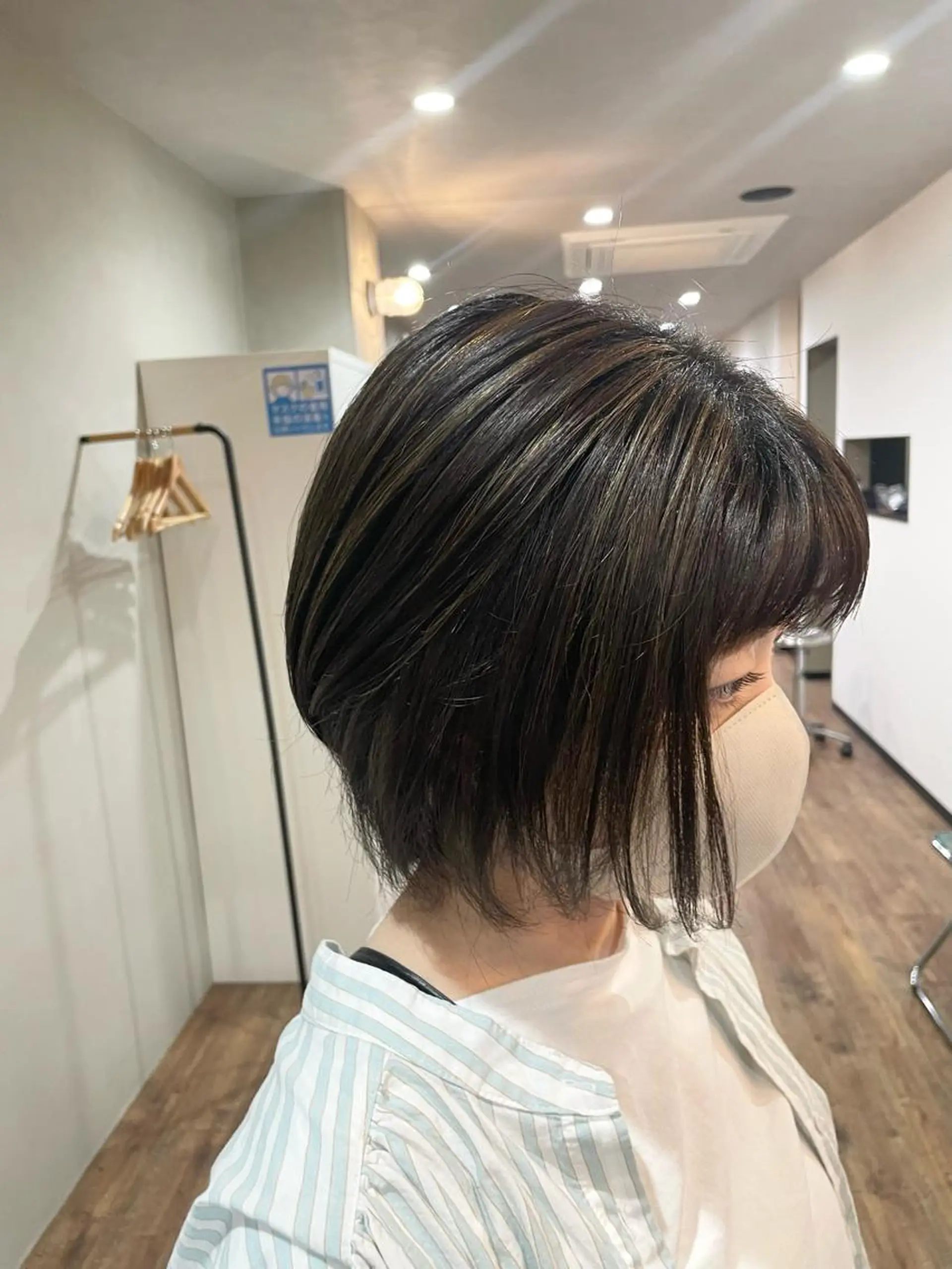 ショート ハイライト 山本 眞白のヘアスタイル