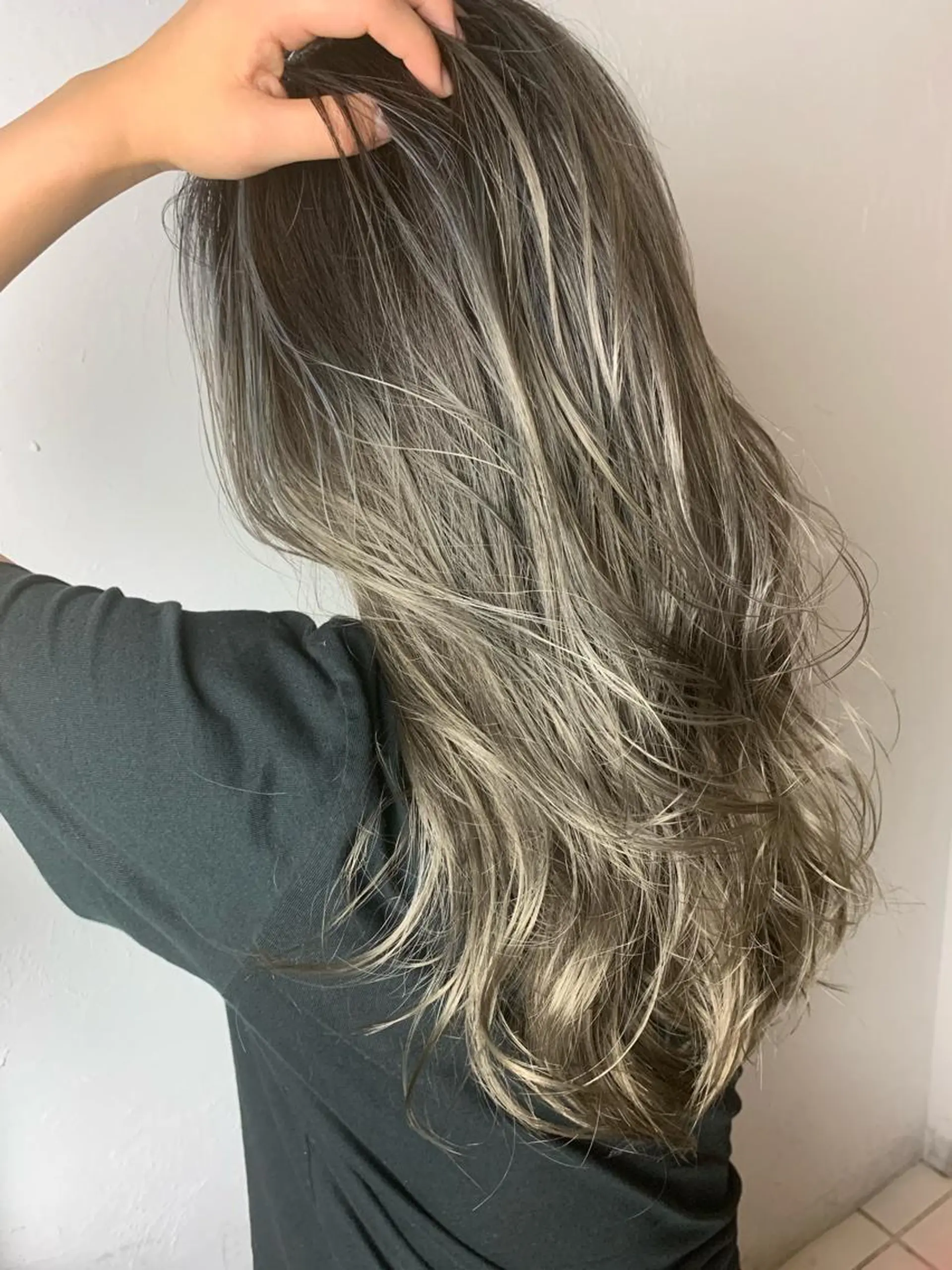 ロング カラー ヘアカラー トリートメント 水戸内原🐜 メンズ郡司裕紀のヘアスタイル
