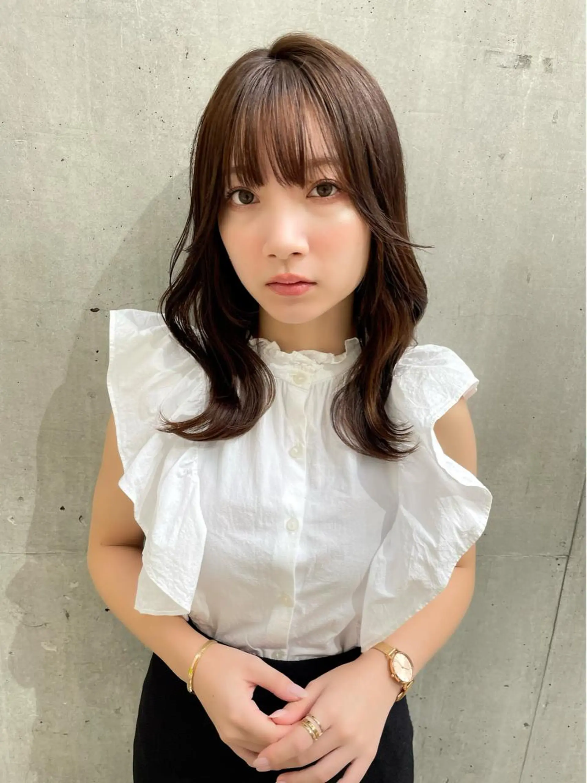 ミディアム カラー アッシュ 黒髪 ブリーチ ブルーカラー ブルーブラック ブリーチなしカラー 特化　　kaiのヘアスタイル