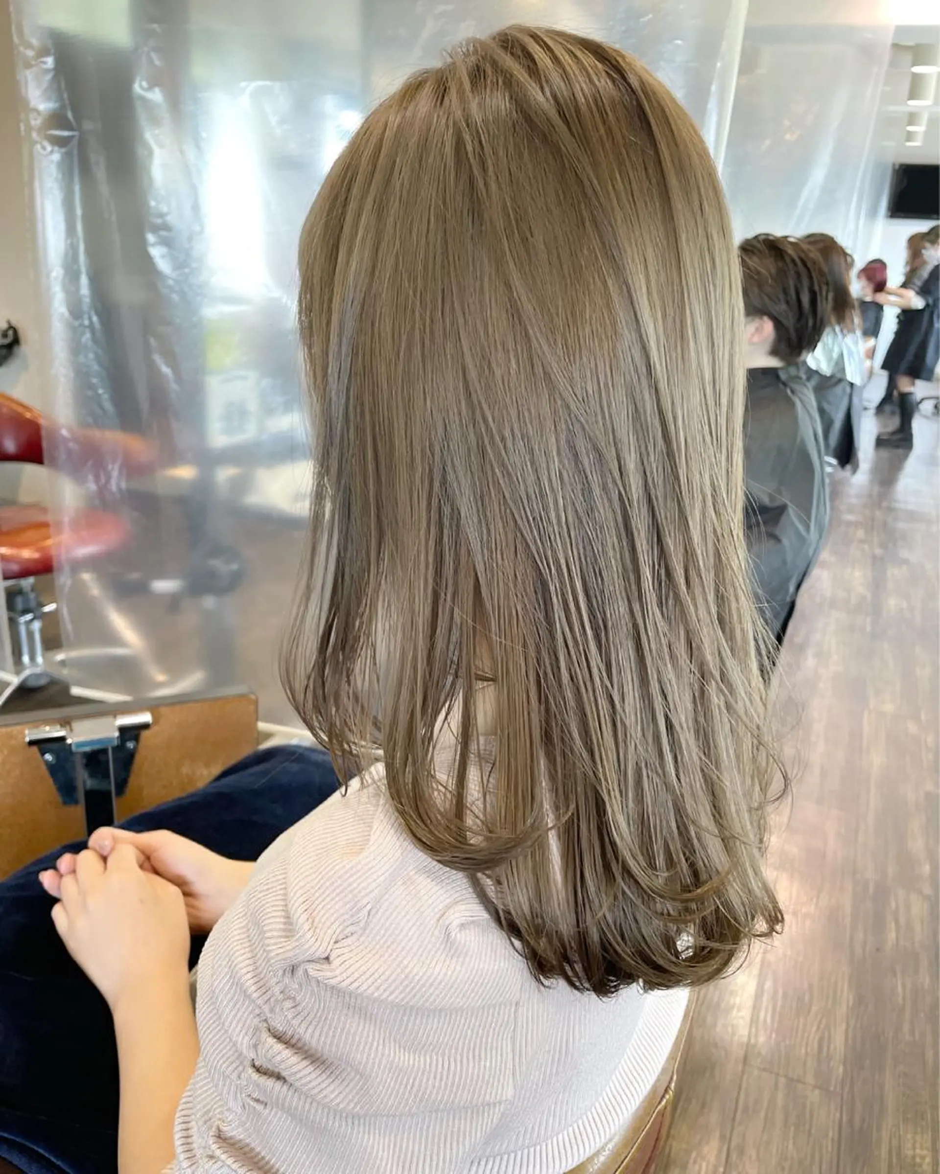 ミディアム カラー ヘアアレンジ ヘアカラー 徳永 実沙のヘアスタイル