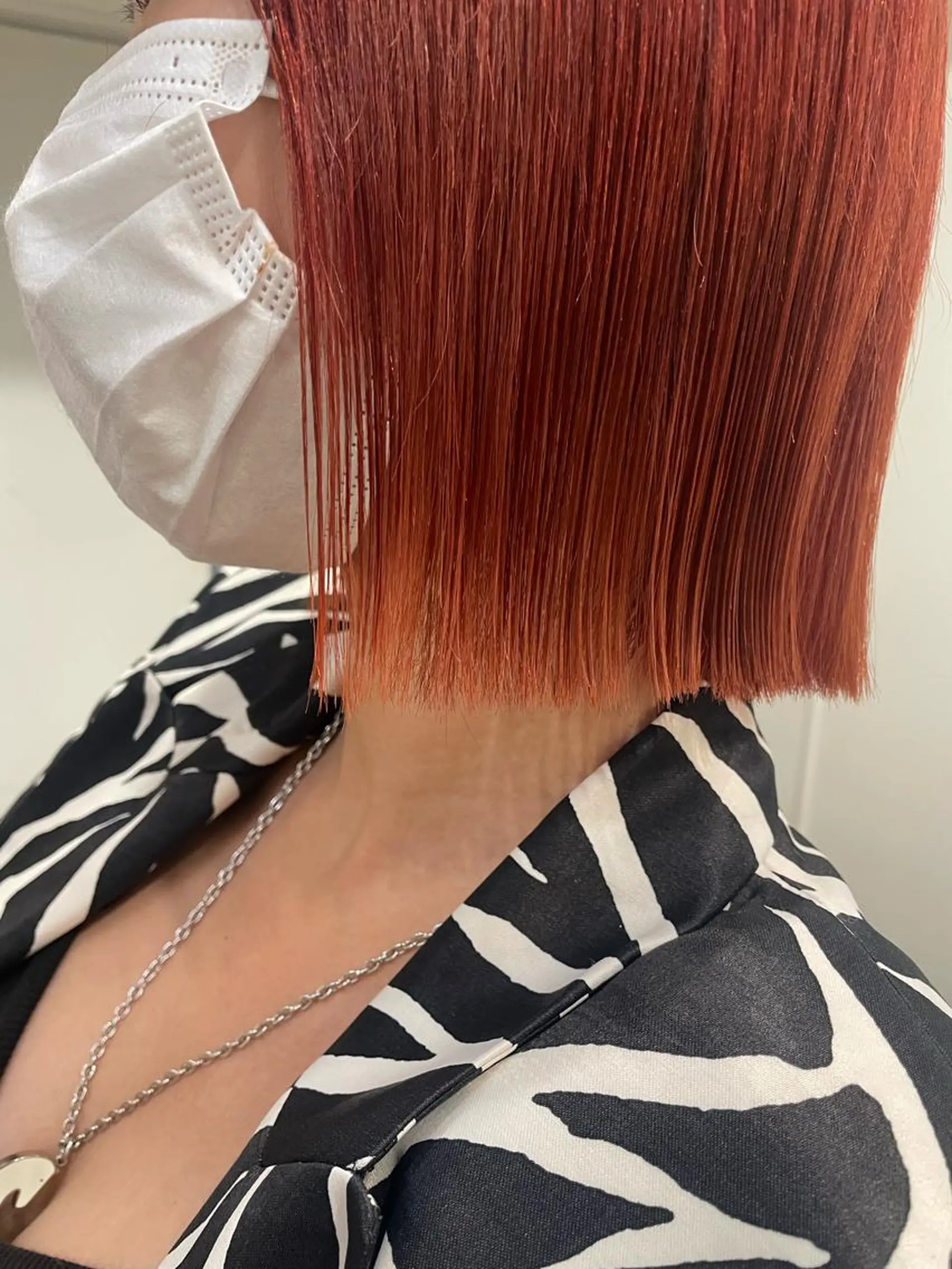 ショート カラー 顔まわり/艶カラー スズキサトミのヘアスタイル