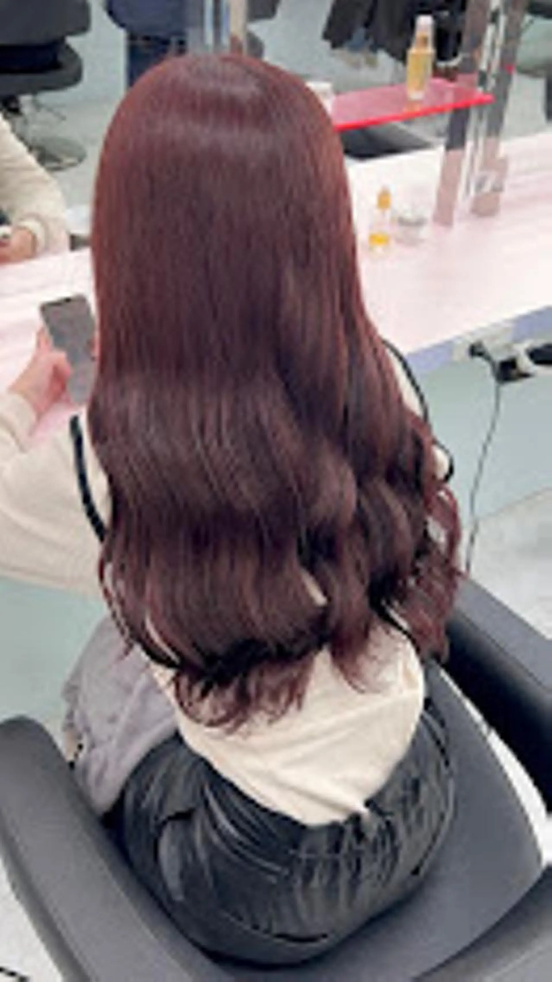 カラー official TUNE銀座🪄✨のヘアスタイル