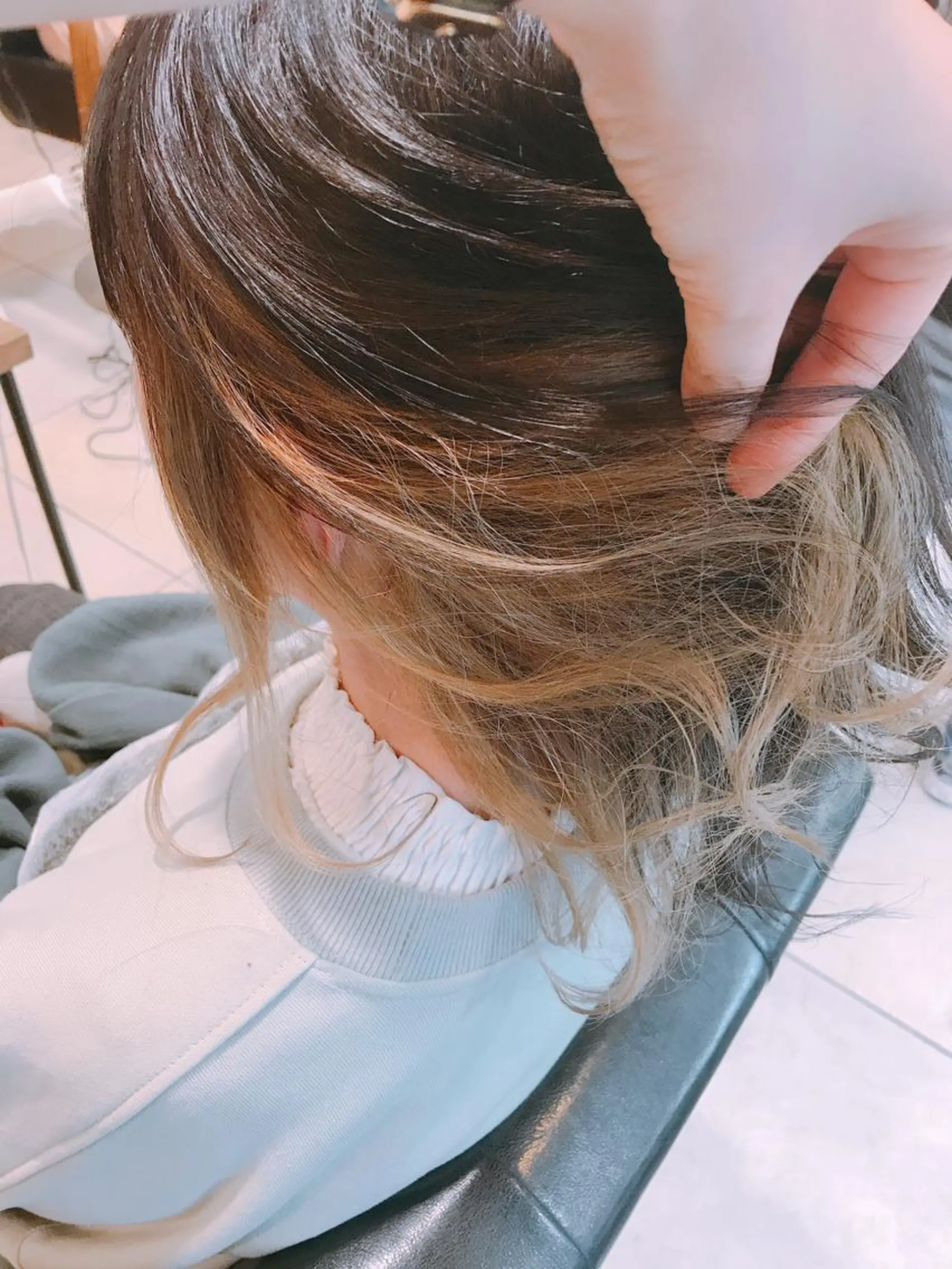 ミディアム カラー shi hoのヘアスタイル