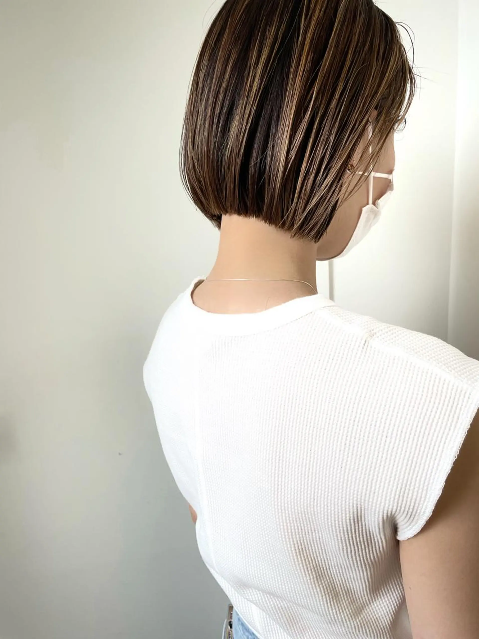 ショート カラー アッシュ ハイライトカラー ハイトーンカラー イルミナカラー インナーカラー カット ヘアカラー トリートメント 江上拓郎/ショート /酸性ストレートのヘアスタイル