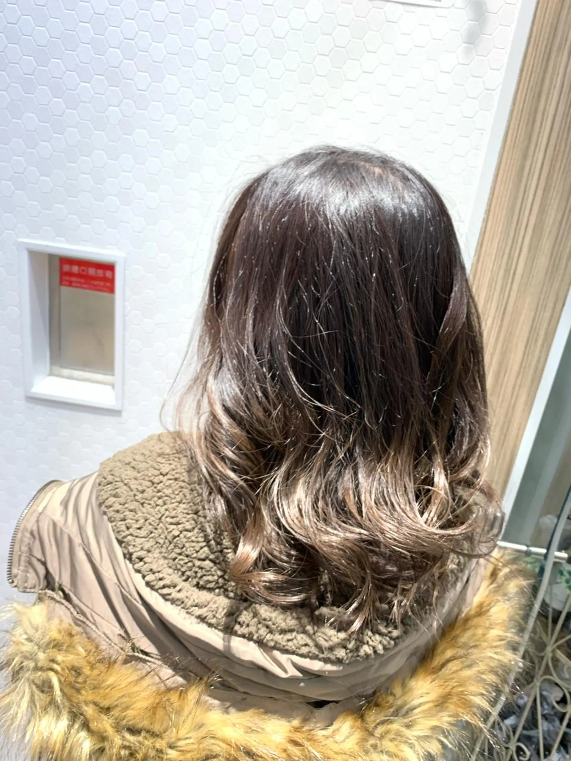 セミロング カラー 大橋 一智のヘアスタイル