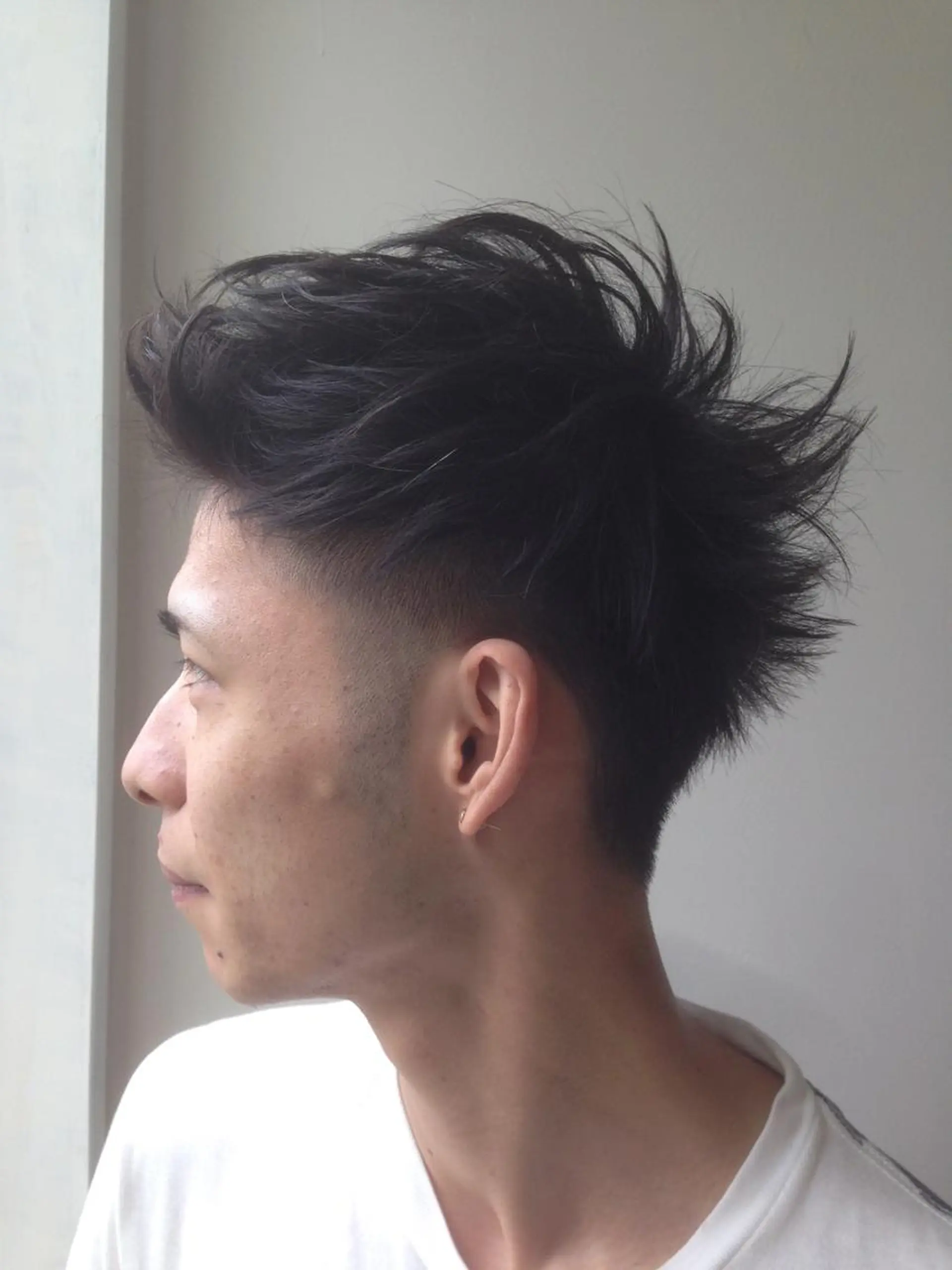 ショート メンズ アップバング ツーブロック holm hair所属・酒井 透のヘアスタイル