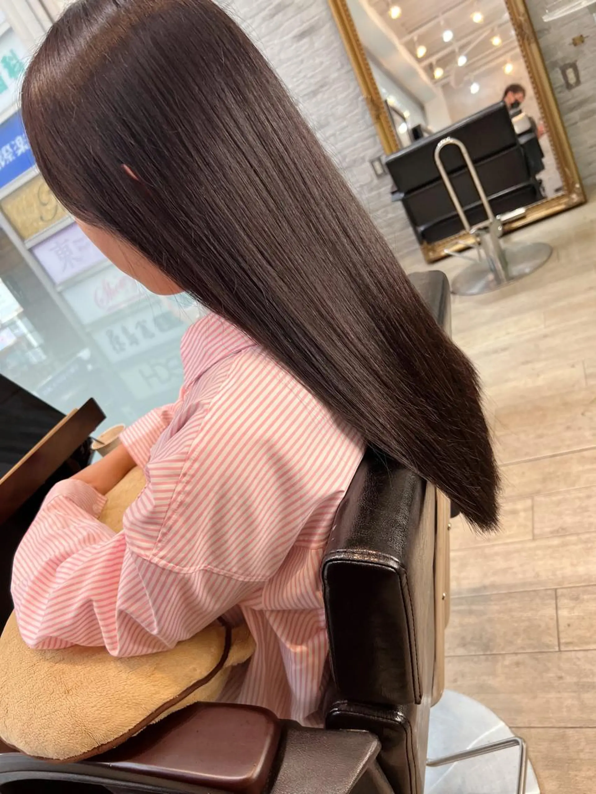 セミロング カット ヘアカラー トリートメント 髪質改善美髪特化 ルイス奈良のヘアスタイル