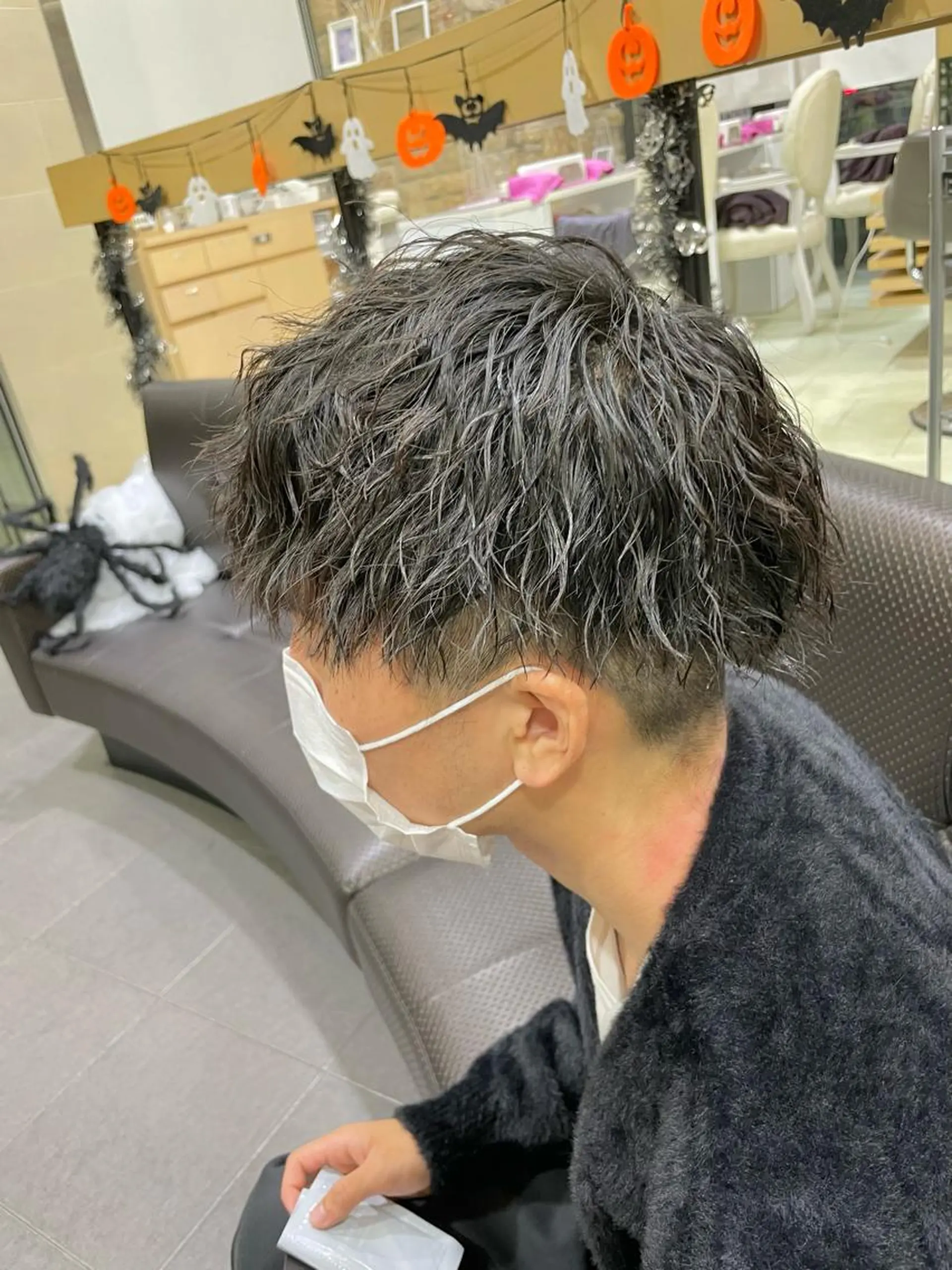 パーマ メンズ ウルフ/センタ- パート【ナナミ】のヘアスタイル