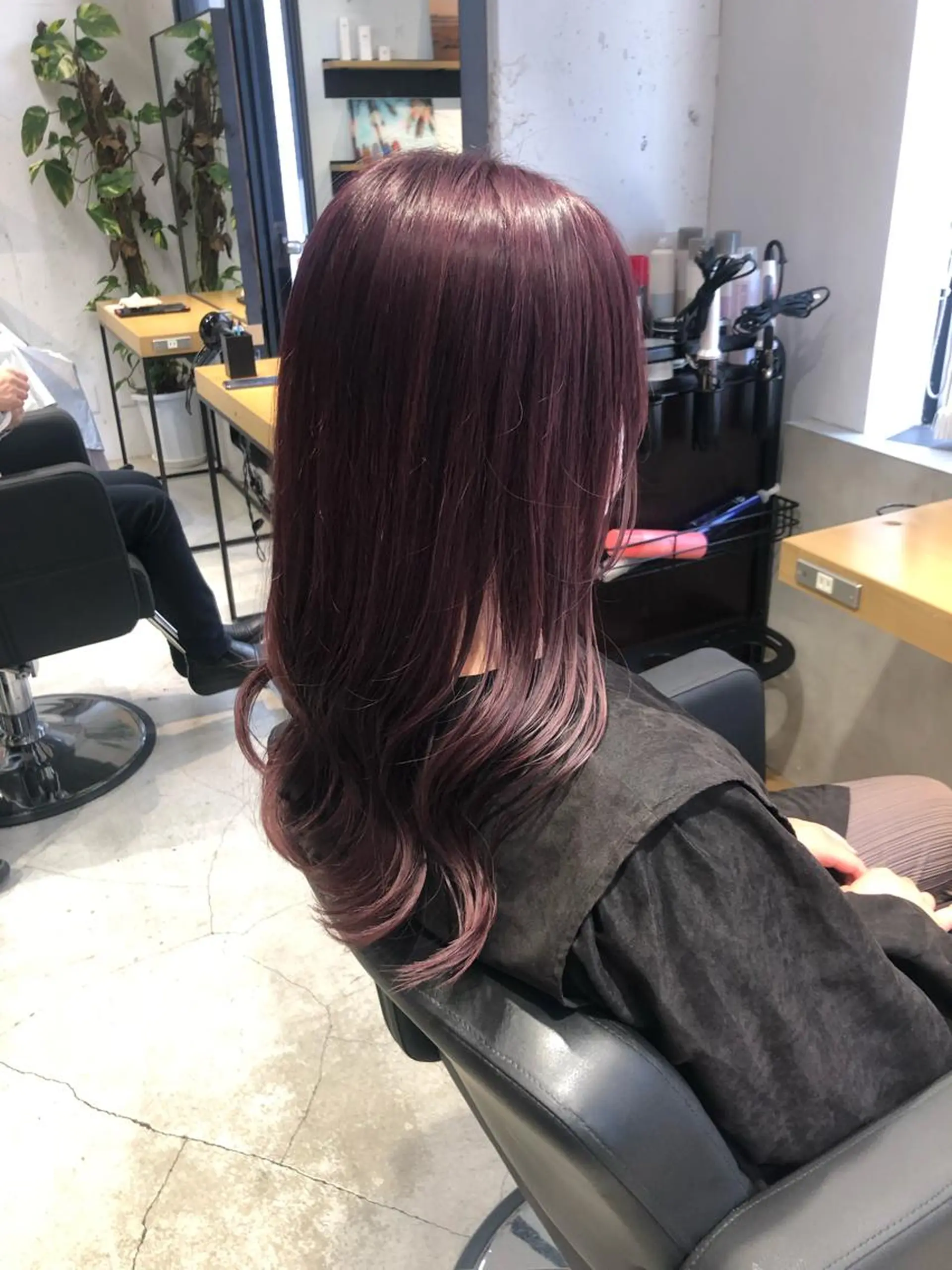 セミロング カラー ブリーチ デザインカラー インナーカラー ラベンダーカラー 髪質改善 ✨髪質改善ストレート ×ミニボブ✨萩原　翼のヘアスタイル